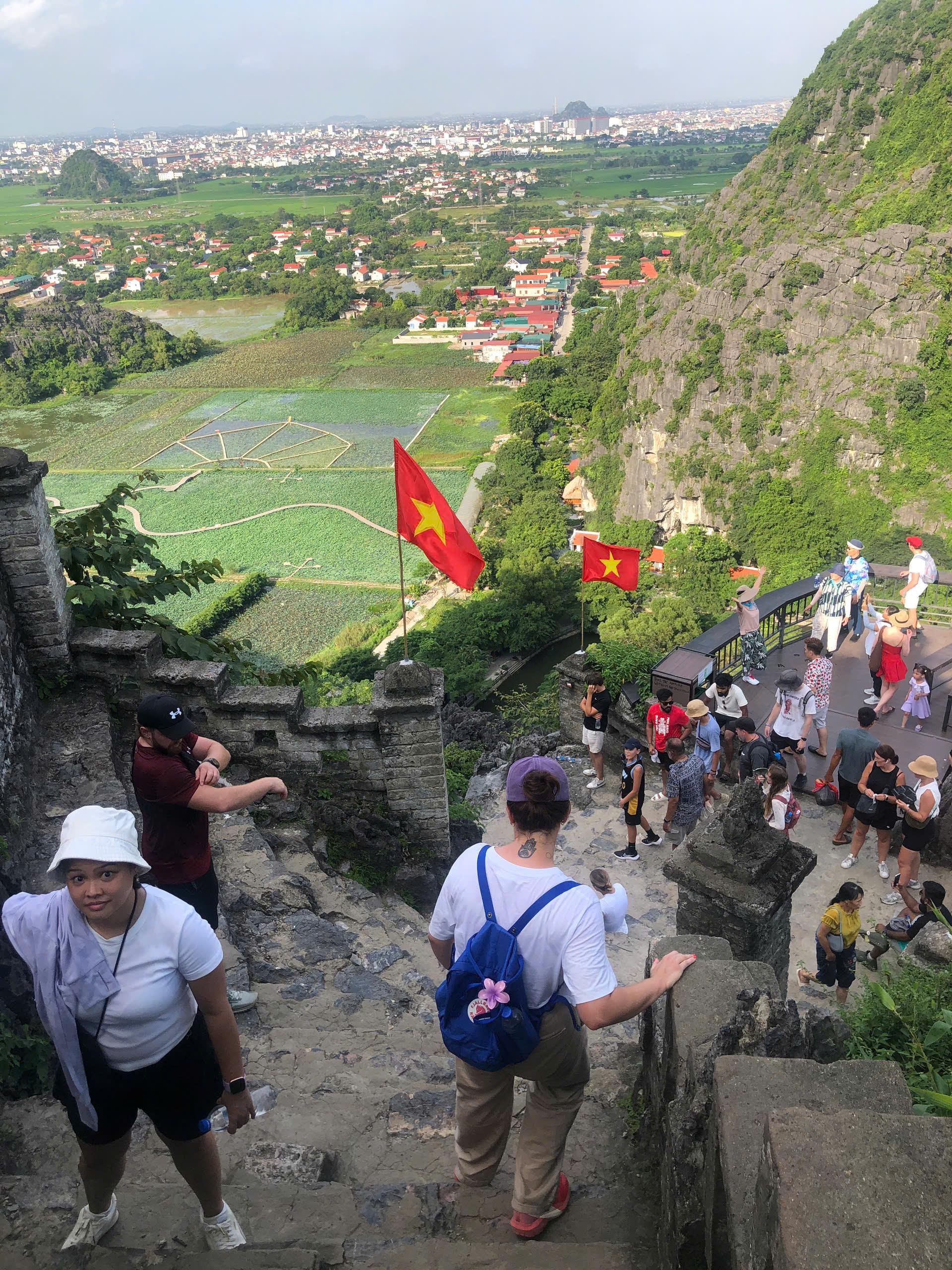Ninh Binh Full-Day Tour: Hoa Lu, Bai Dinh, Trang An & Mua Cave