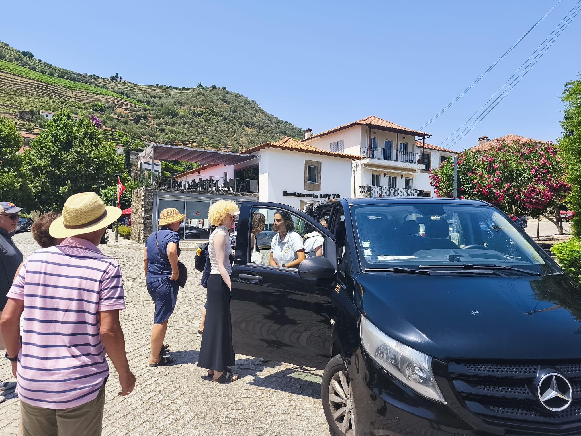Douro Valley Full-Day Tour: Boat Ride, Twin Winery Tastings & Lunch