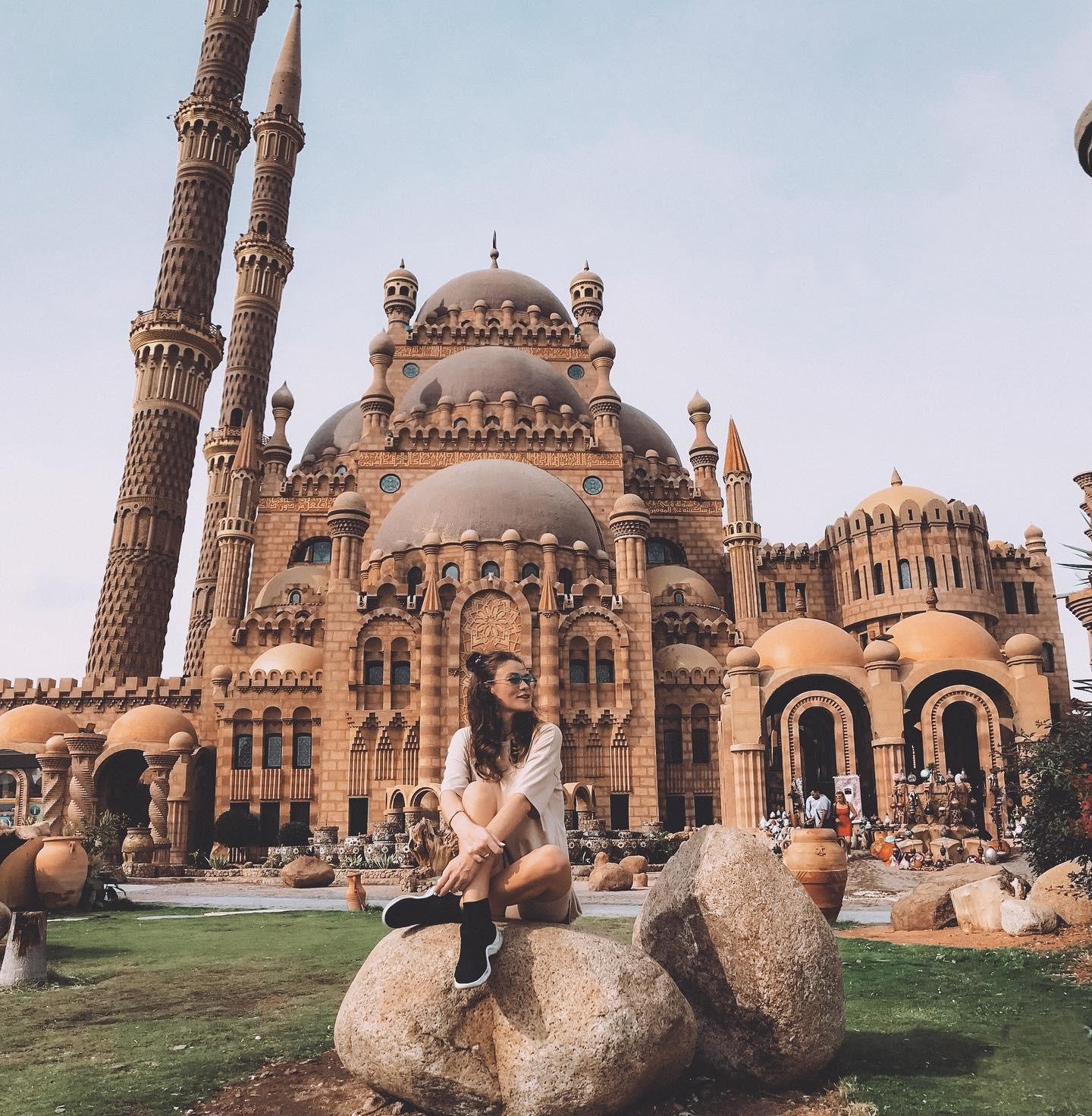 Sharm El Sheikh City Highlights: Mosque, Souk & Farsha Café