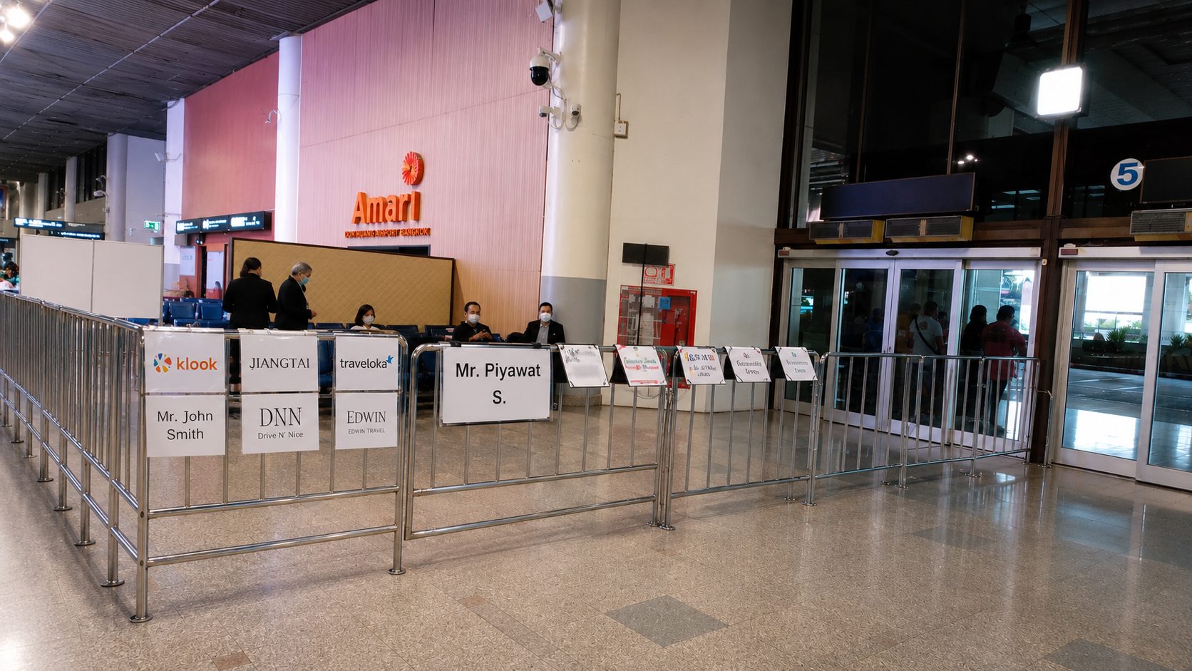 Bangkok Suvarnabhumi Airport: Private Hotel Transfer with Tollway