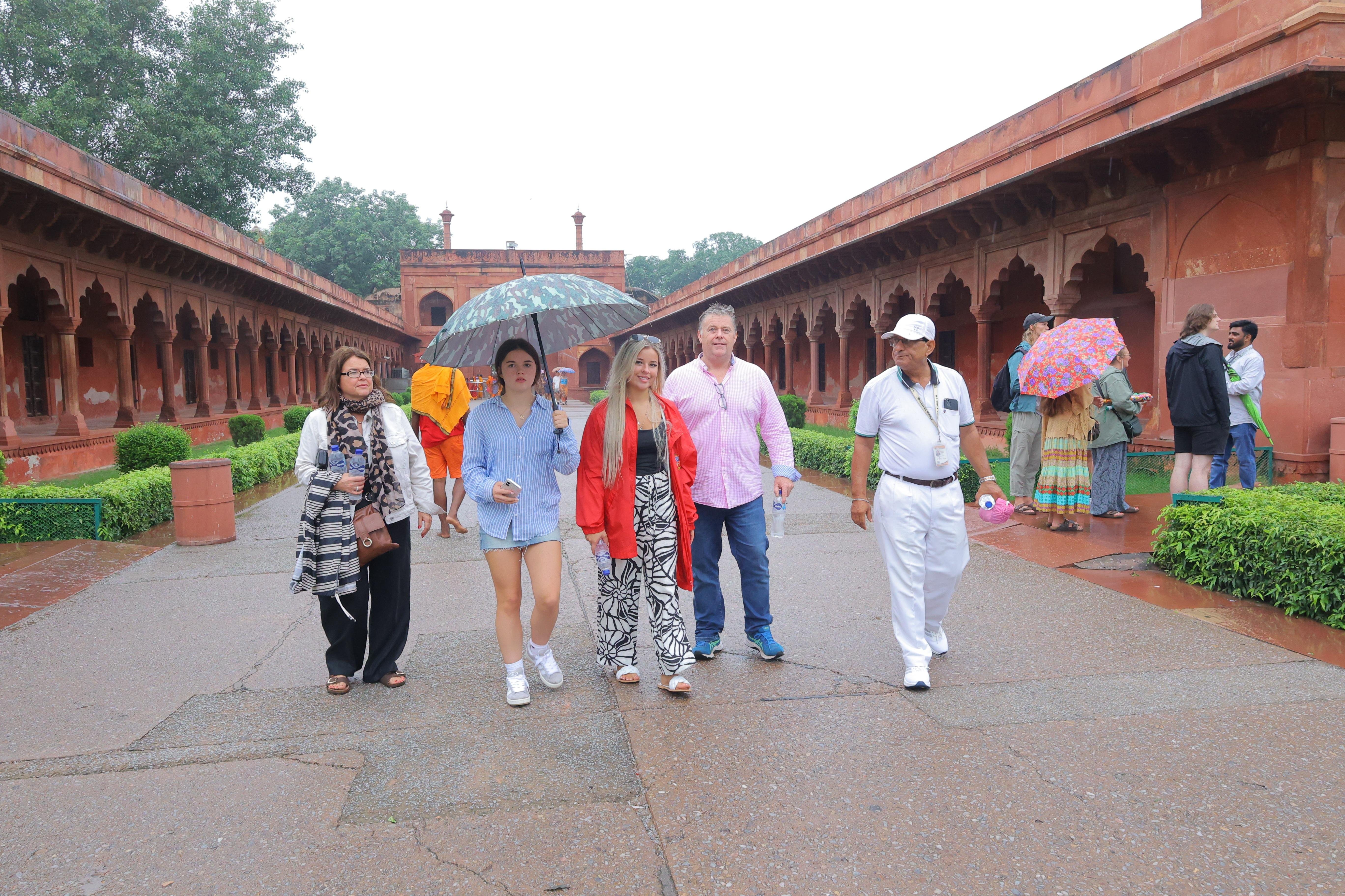 Delhi to Taj Mahal & Agra Private Day Tour with Marriott Lunch