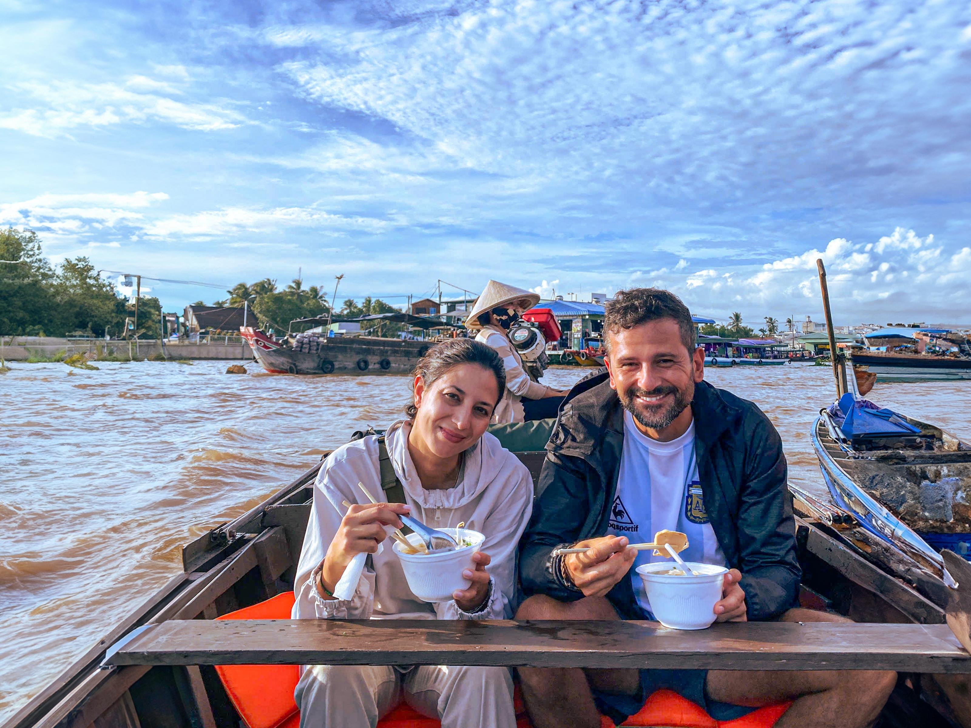 Cai Rang Floating Market 2-Day Adventure with Cycling & River Cruising