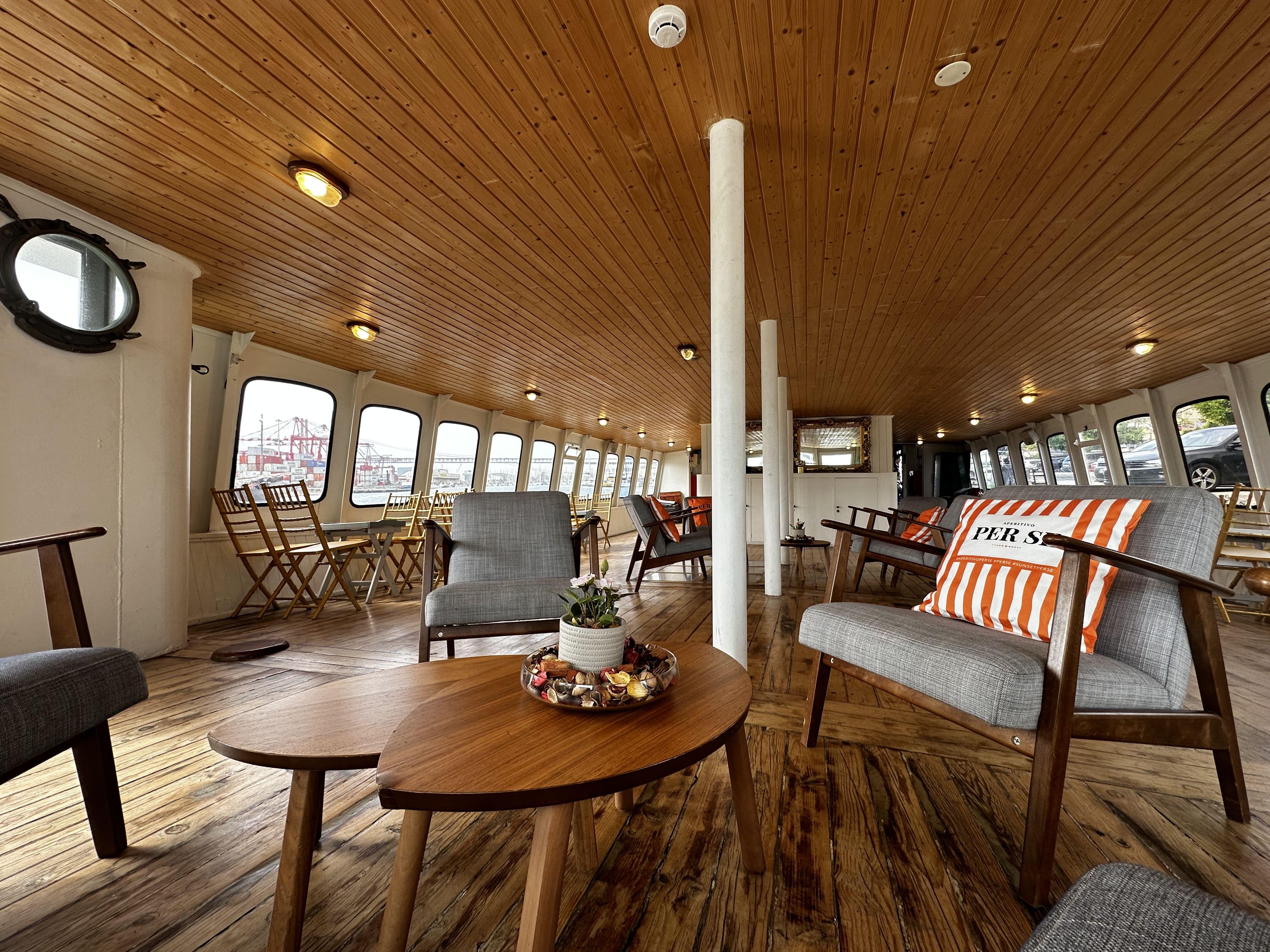 Lisbon Sunset Cruise on the Tagus River with Welcome Drink