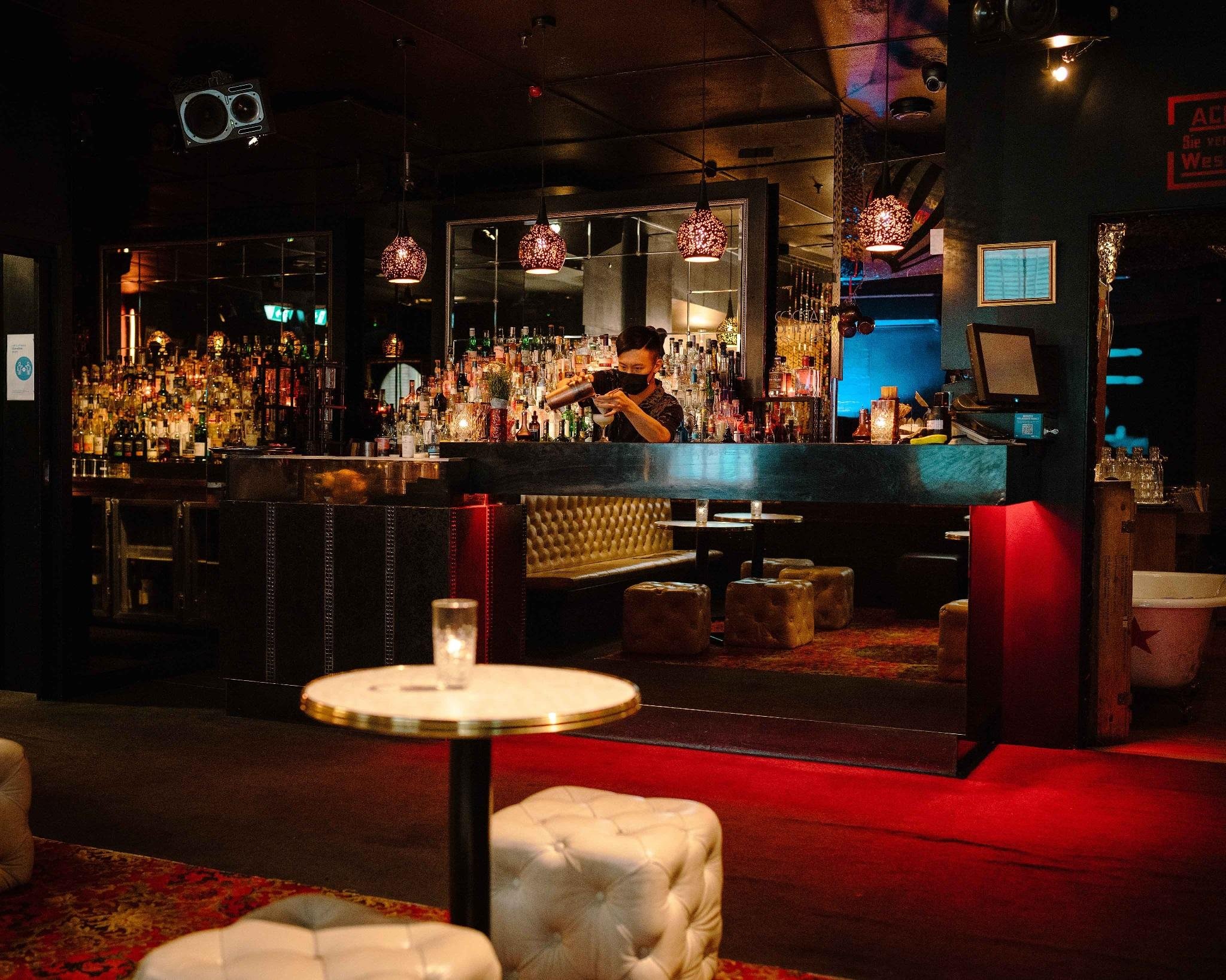Melbourne Secret Speakeasy & Cocktail Walking Tour