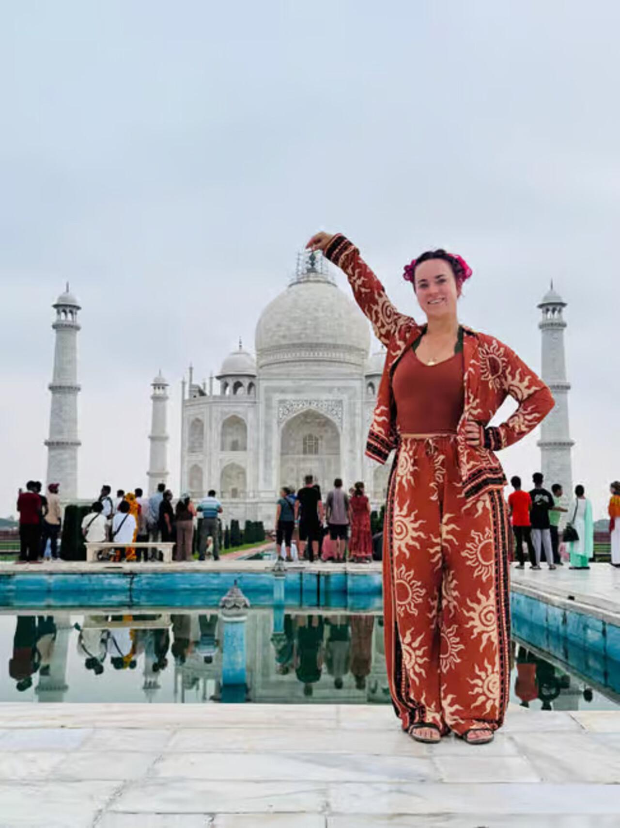 Delhi to Taj Mahal Sunrise Photography Tour with Licensed Guide