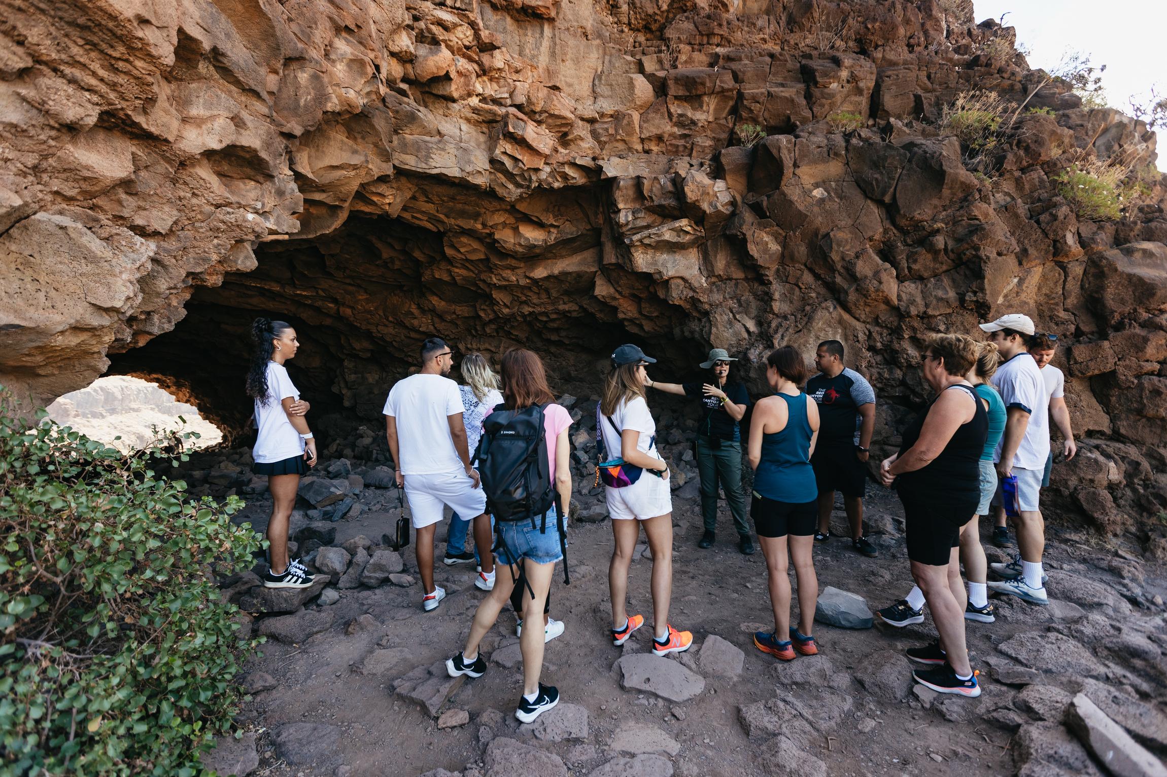 Red Canyon & Caldera de Tirajana Full-Day Tour
