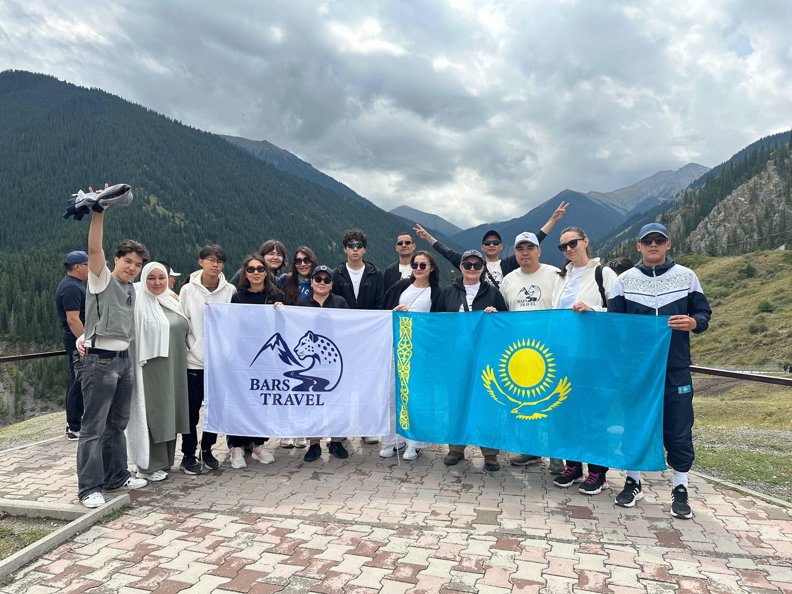 Almaty: Charyn Canyon, Kolsay & Kaindy Lakes VIP Day Trip