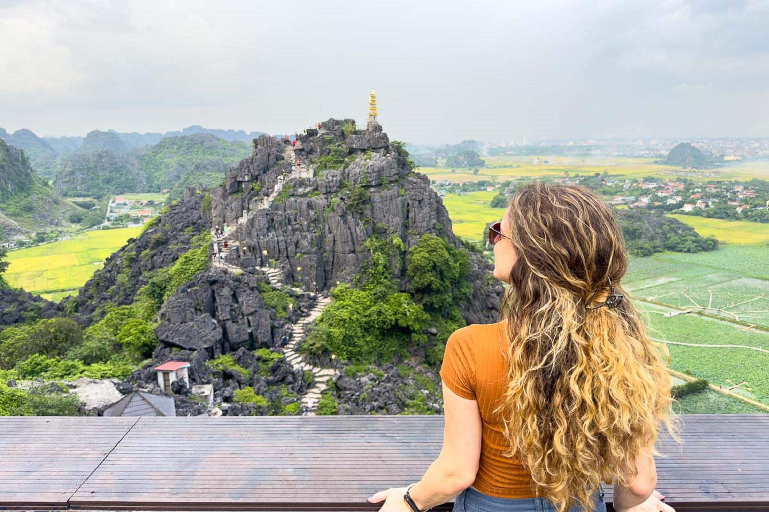 Ninh Binh Private Full-Day Tour: Bai Dinh, Trang An & Mua Cave
