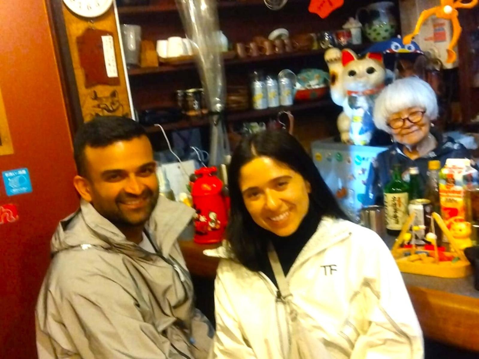 Shinjuku Night Walking Tour: Kabukicho & Golden Gai