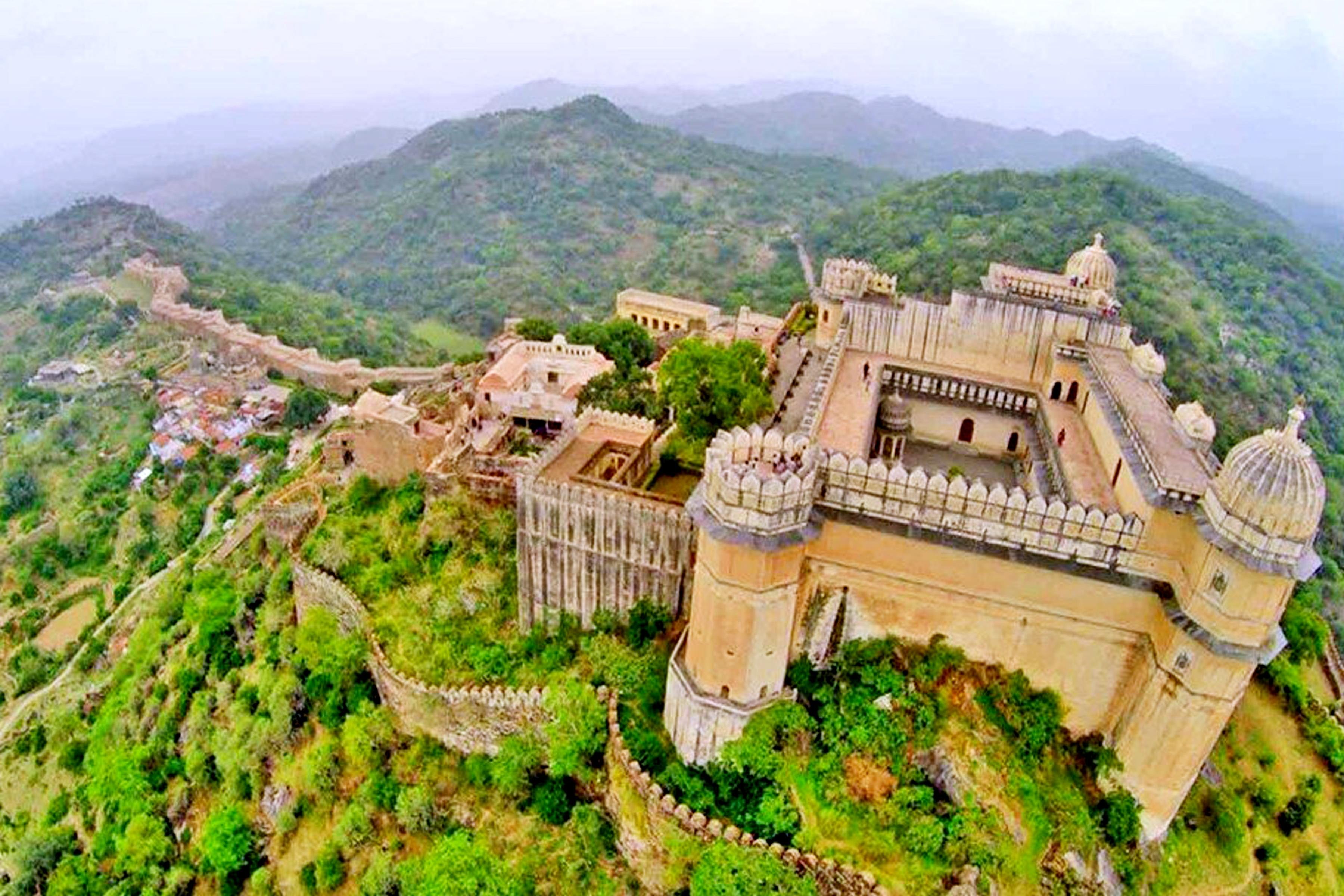2-Day Private Udaipur, Kumbhalgarh & Ranakpur Tour