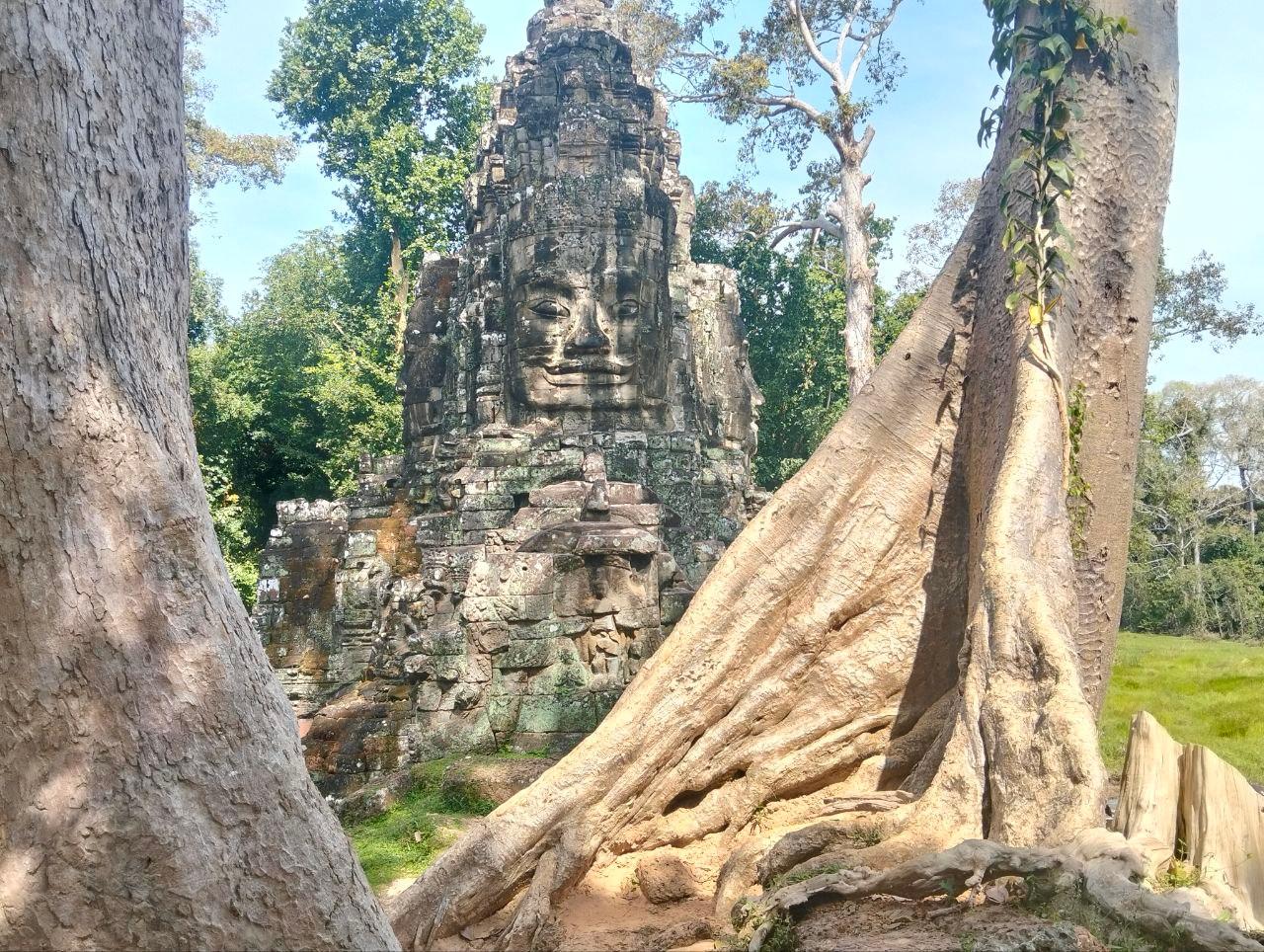 Siem Reap: 3-Day Private Temples & Floating Village Adventure