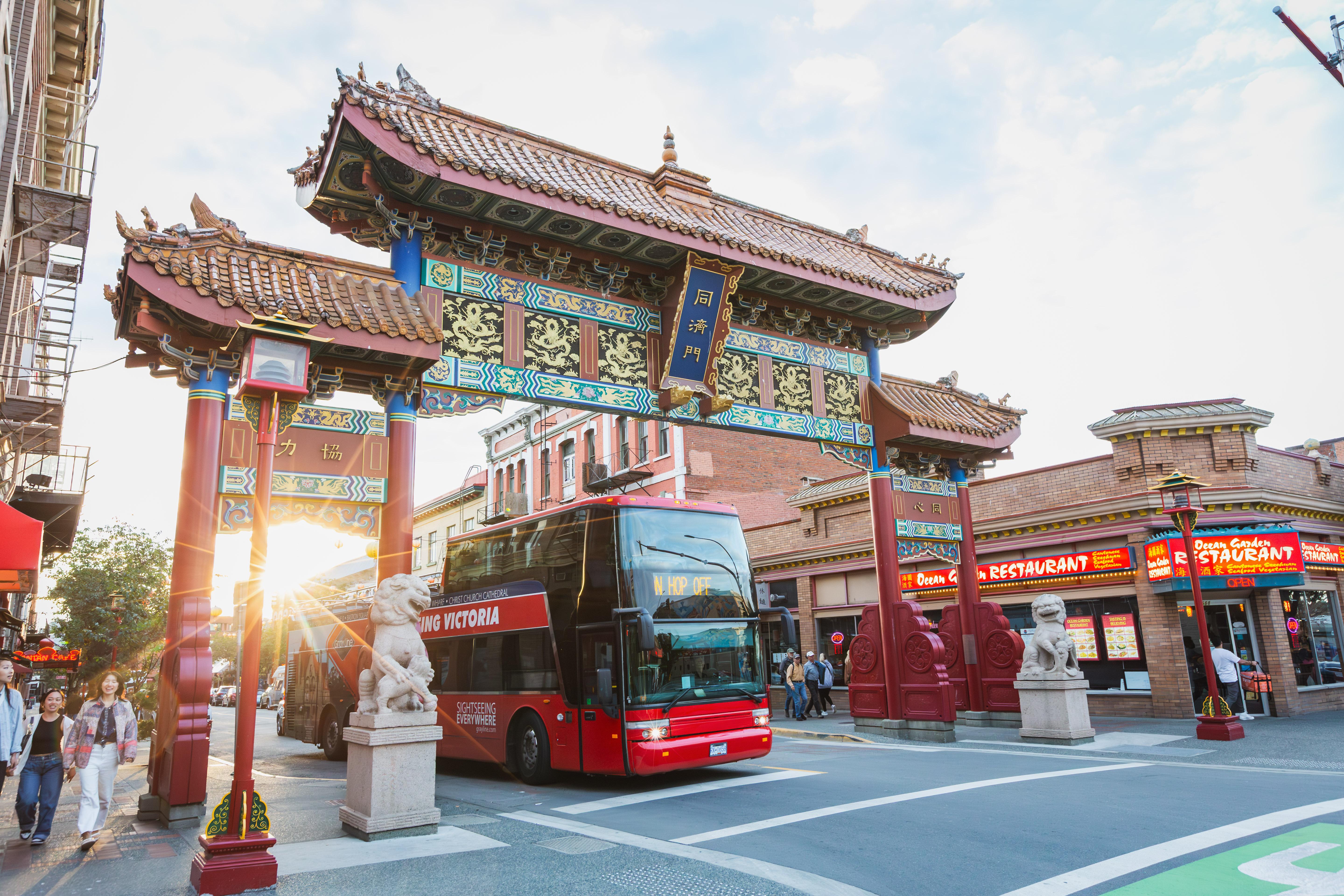 Victoria Open-Top Double-Decker Hop-On-Hop-Off Tour