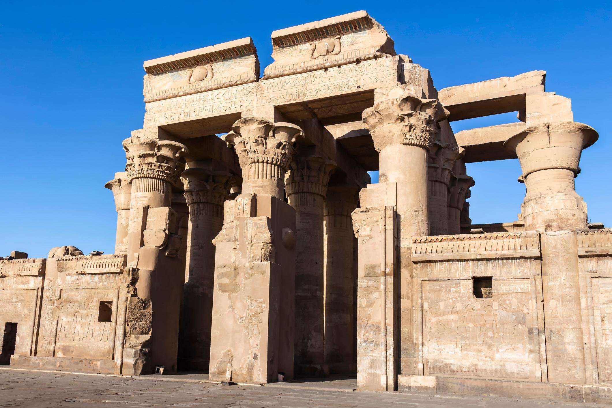 4-Day Private Nile Cruise: Aswan to Luxor with Hot Air Balloon