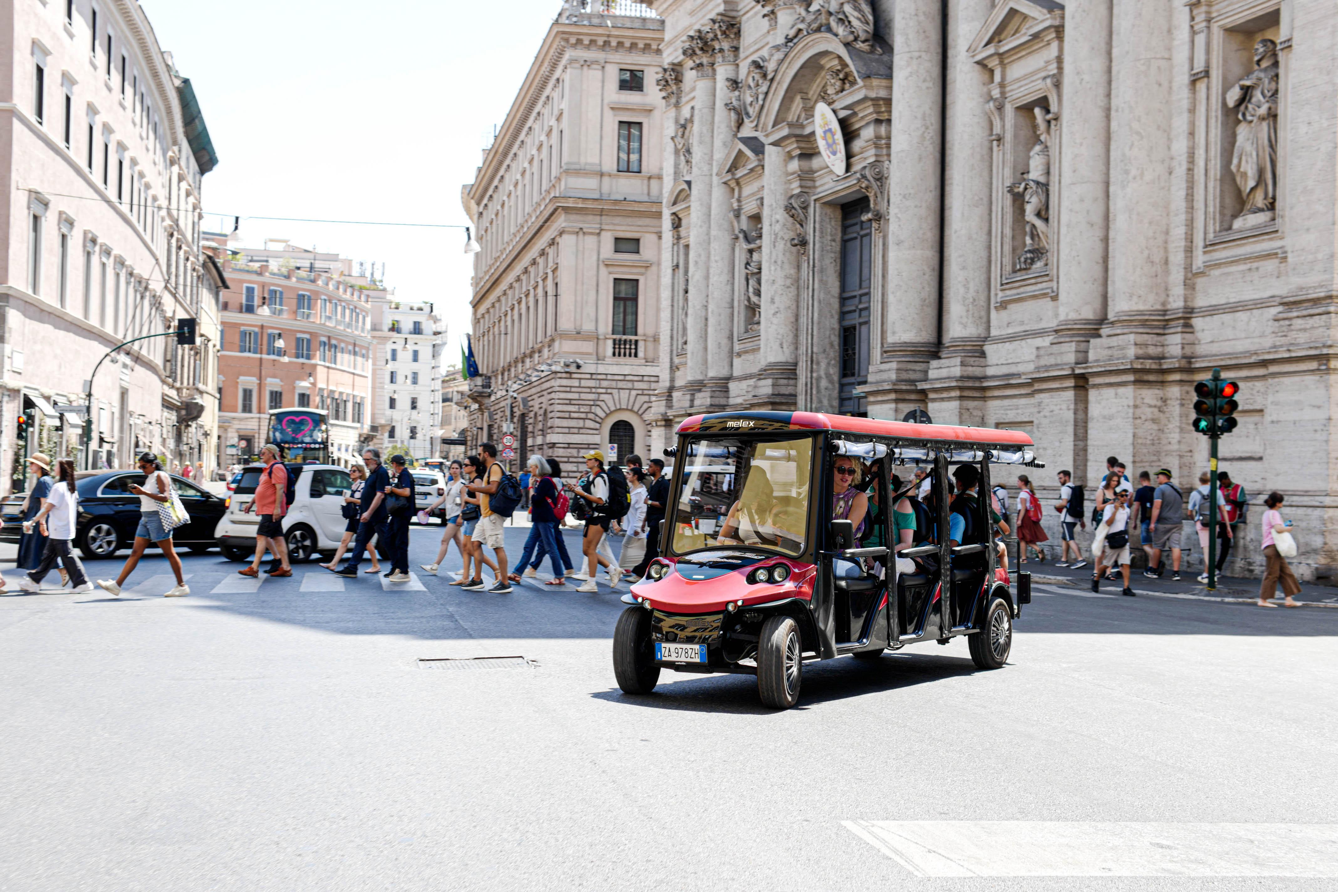 4 hour private golf cart tour Rome customisable route half day — image 5