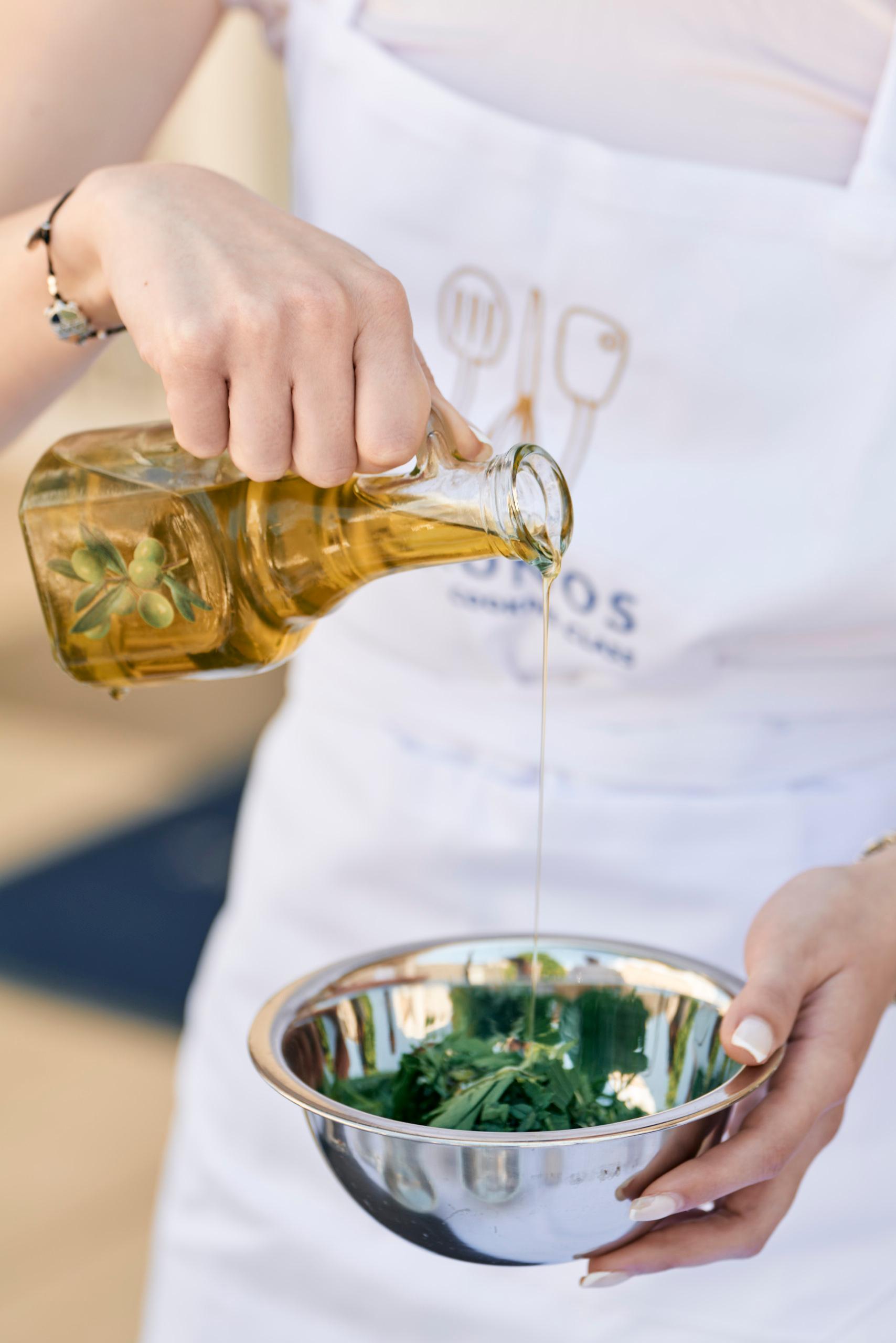 Mykonos: Authentic Greek Cooking Workshop