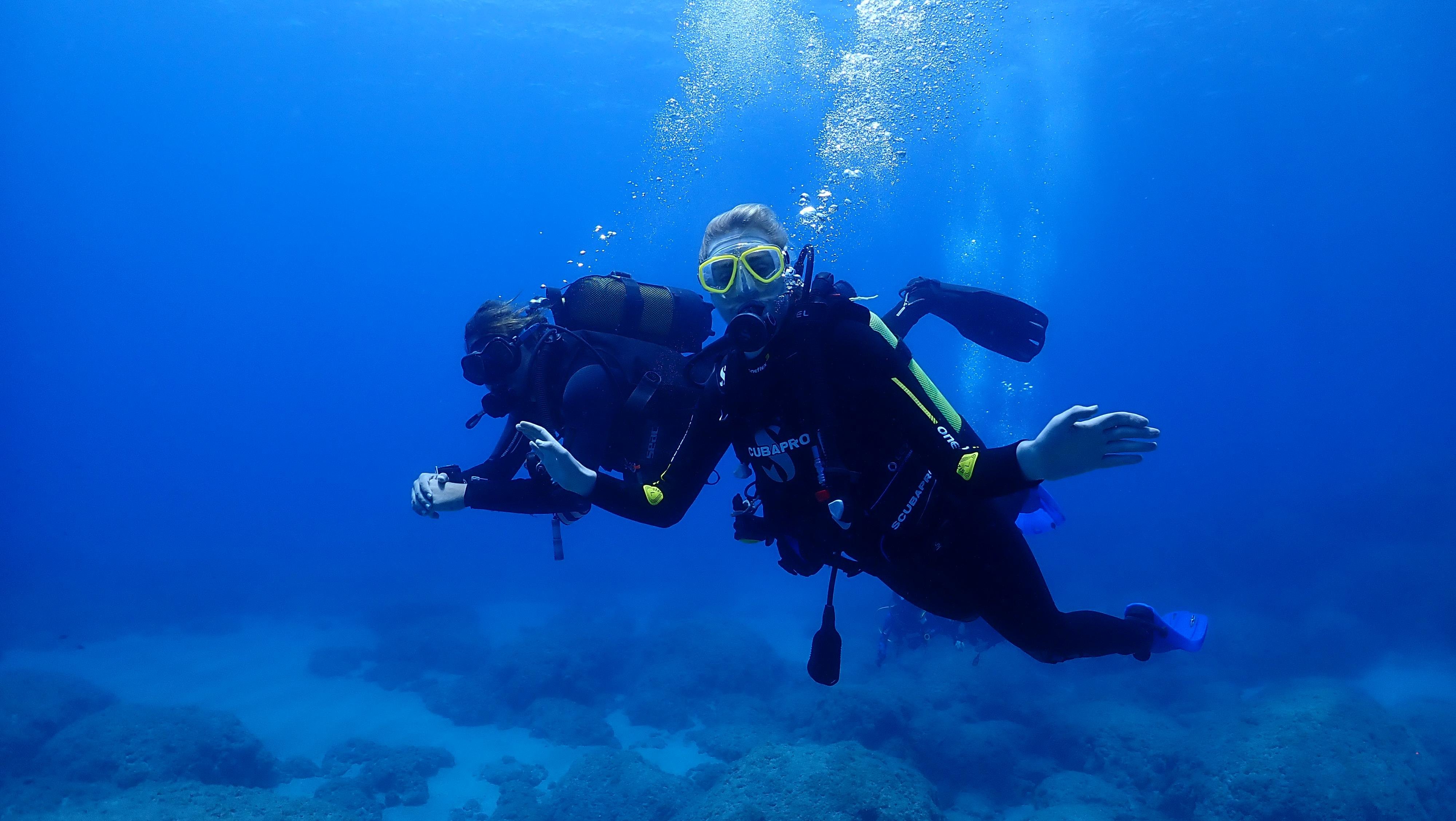 Beginner Scuba Try Dive in Charaki