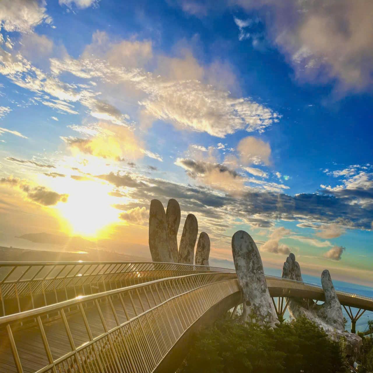 Ba Na Hills & Golden Bridge Day Tour from Da Nang or Hoi An