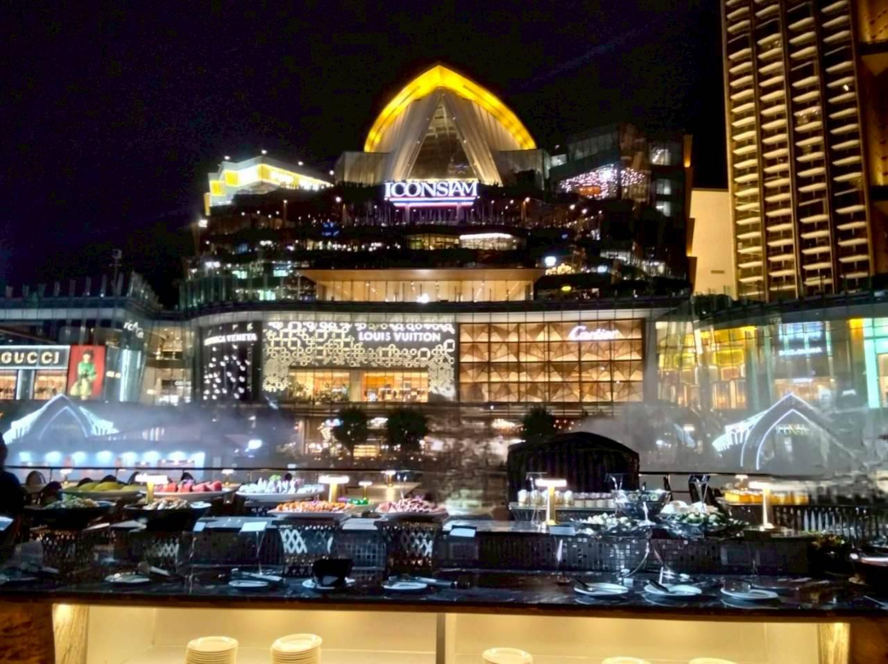 Noah 6-Star Luxury Chao Phraya Dinner Cruise
