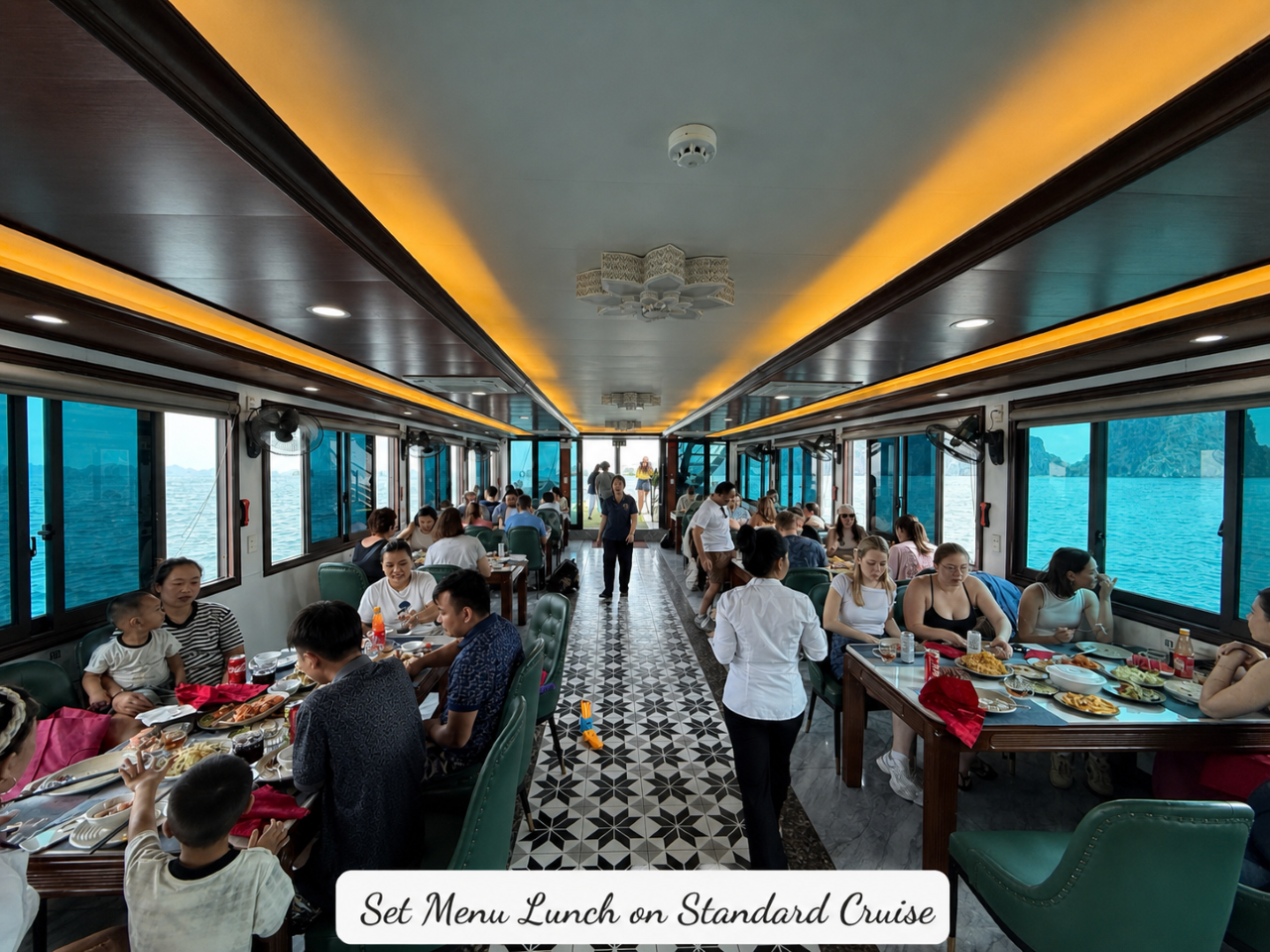 Ha Long Bay Day Trip from Hanoi: Luxury or Standard Cruise with Lunch