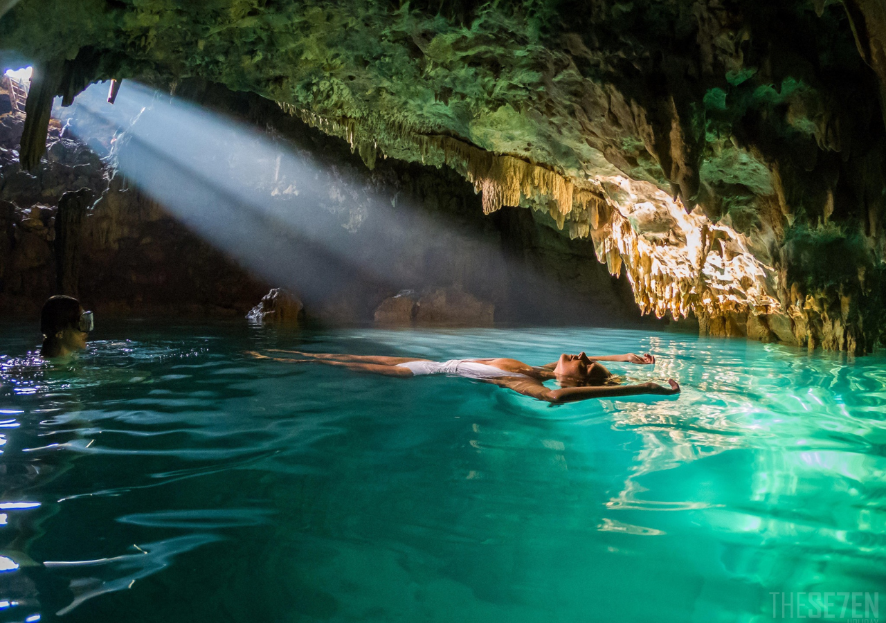 Komodo Island 3-Day Private Speedboat Adventure with Hotel