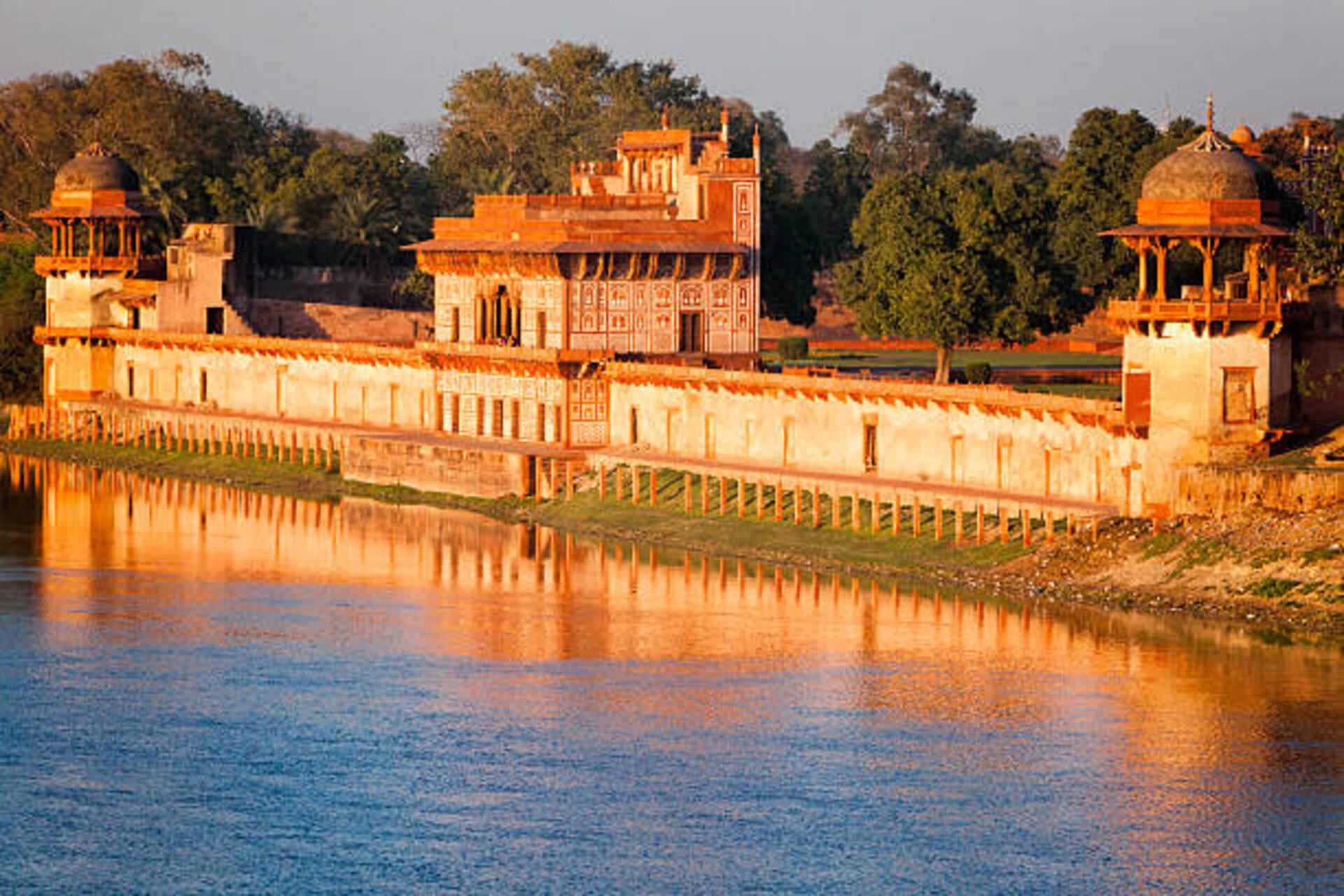 Agra Heritage Express: Agra Fort, Baby Taj & Mehtab Bagh