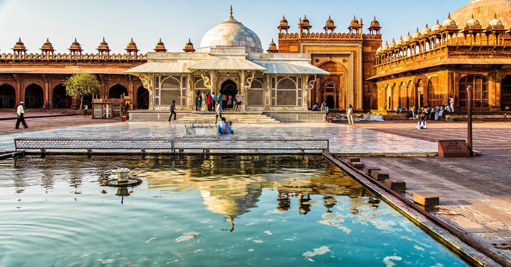 Agra Full-Day Tour: Taj Mahal, Fatehpur Sikri & Keoladeo Safari