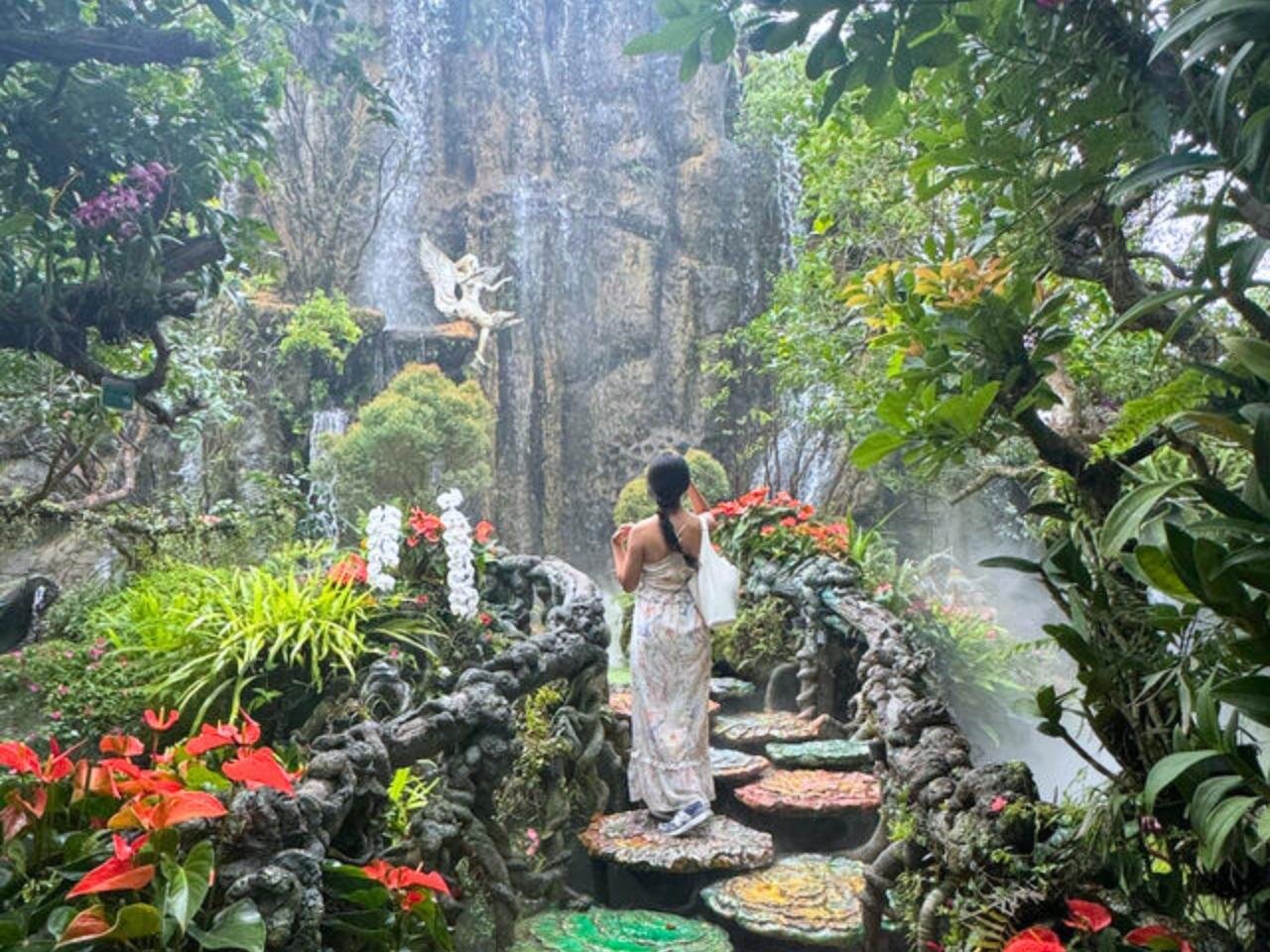 Chiang Rai Temple Circuit & Lalita Café Day Trip from Chiang Mai