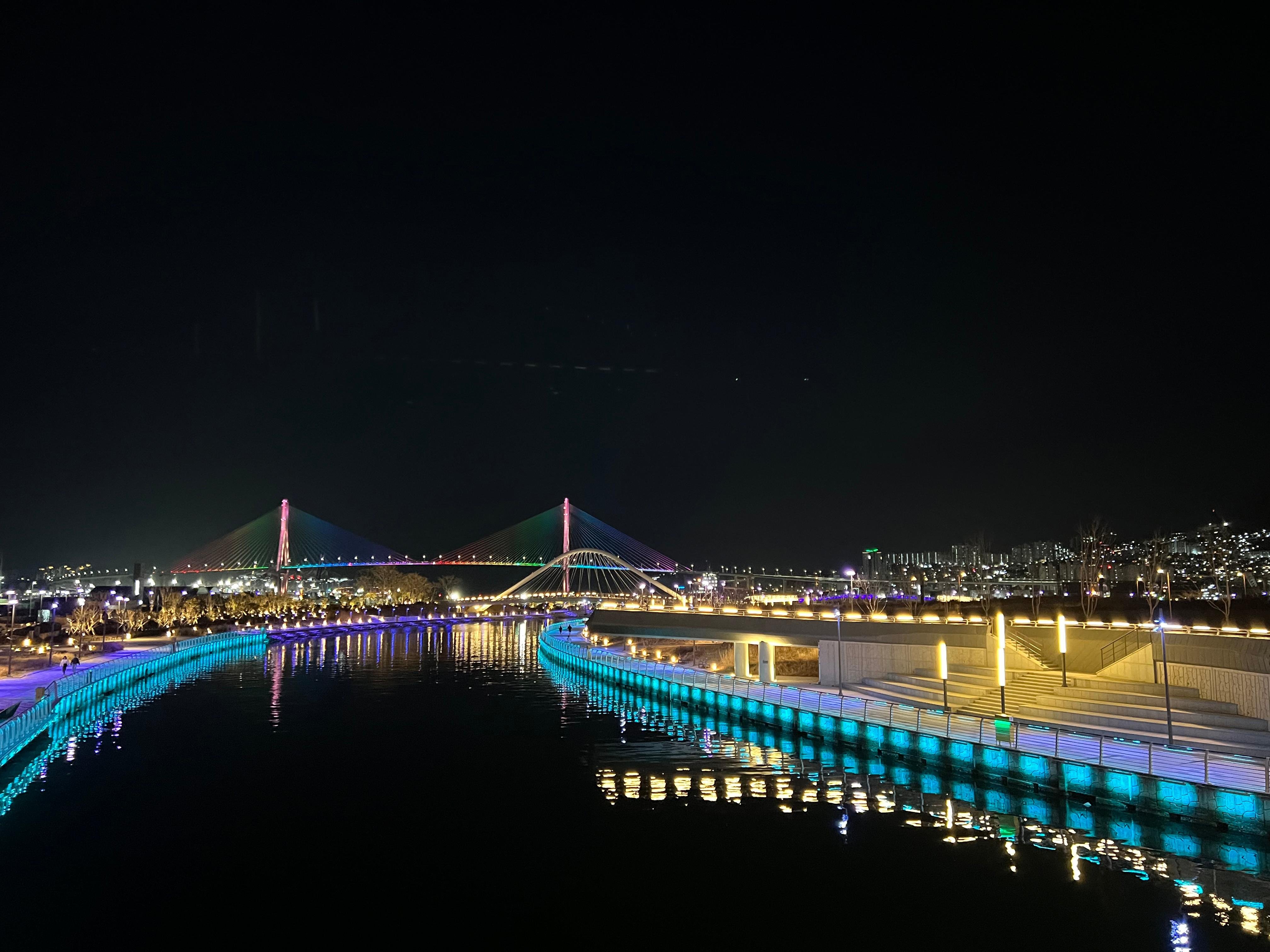 Busan sunset Sky Capsule and night photography tour — image 10