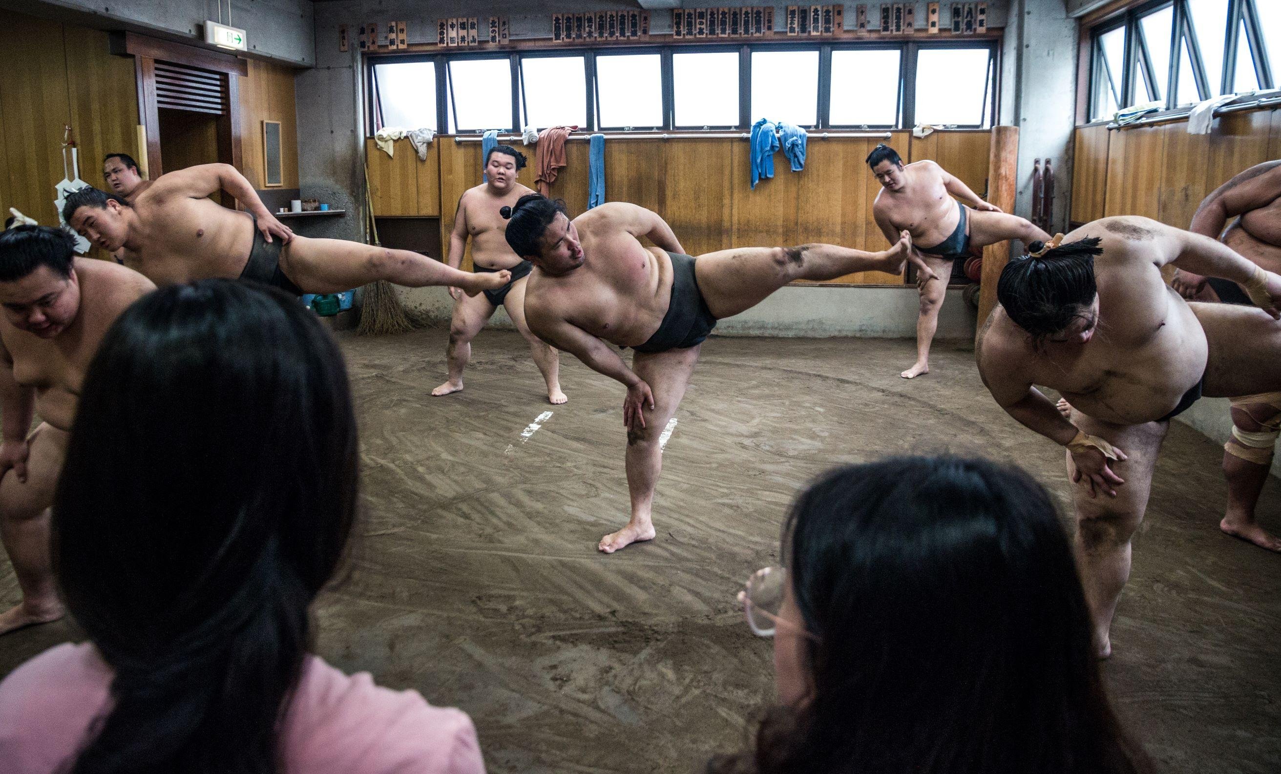 Sumo stable tour — morning practice (asageiko) inside a Tokyo heya — image 5