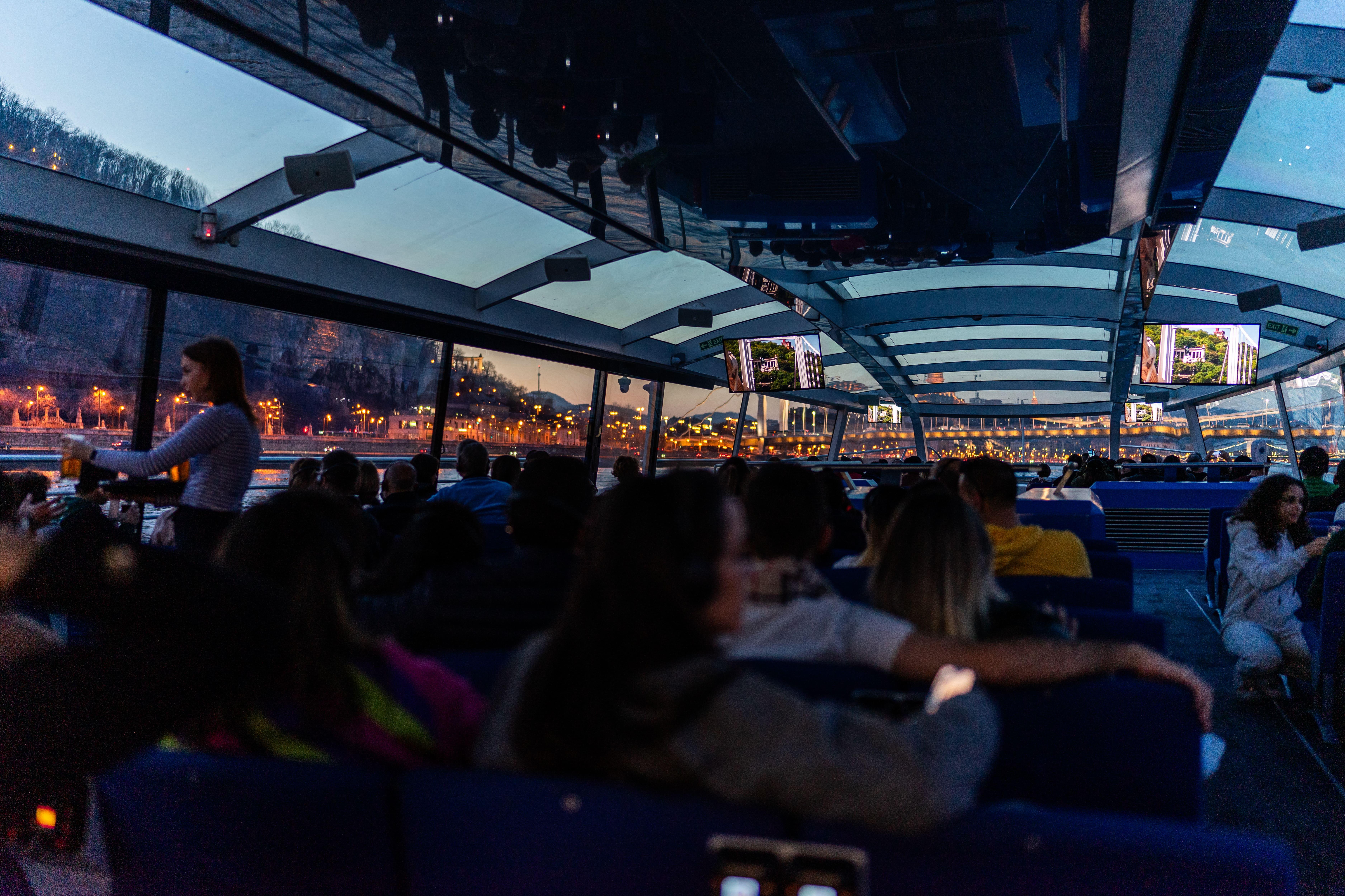Budapest Night Cruise on the Danube — image 10