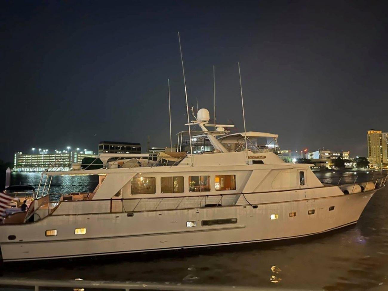 Private Luxury Yacht Charter on Tampa Bay