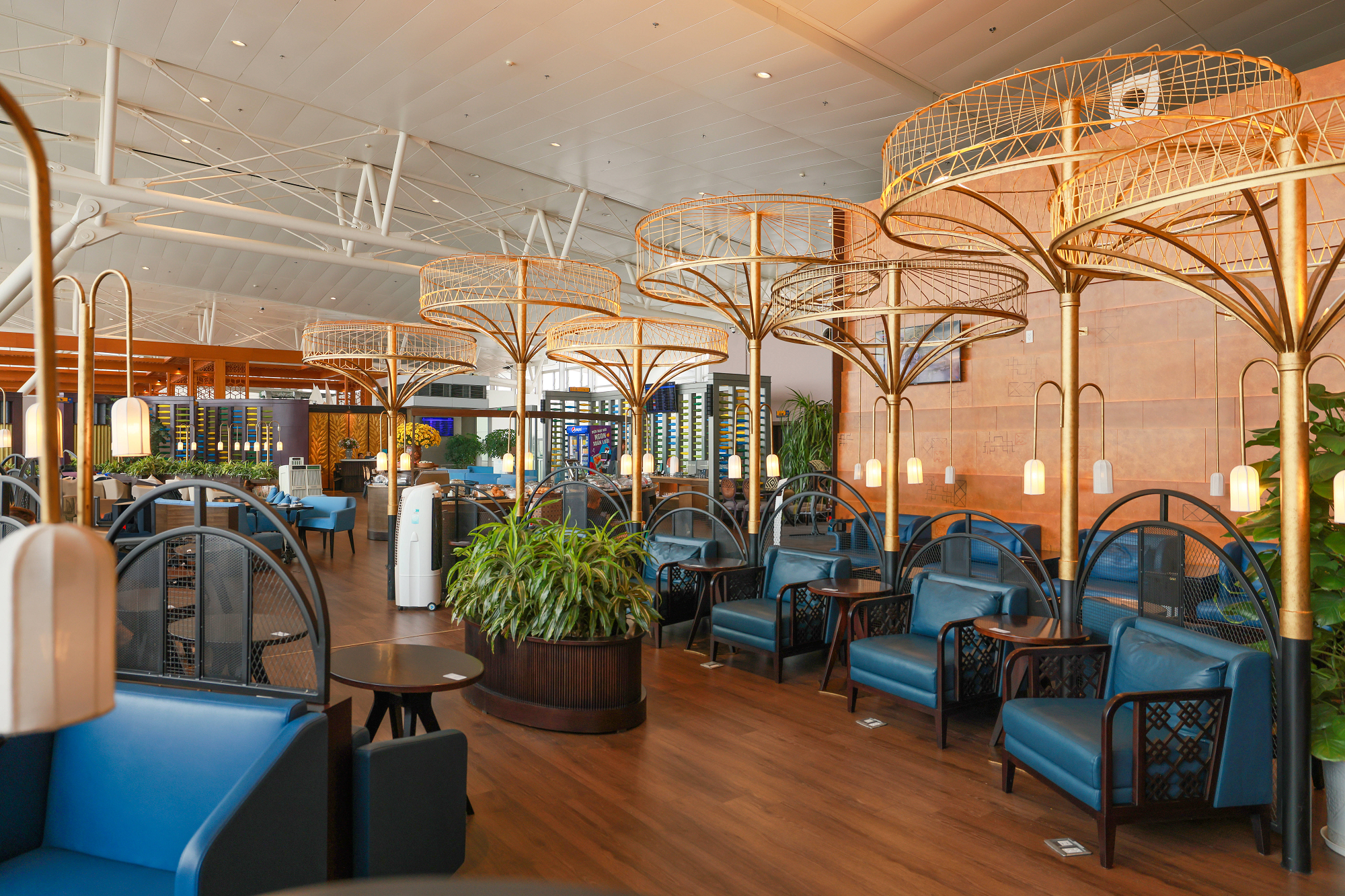 Hanoi Noi Bai Airport: SH Premium Lounge Access