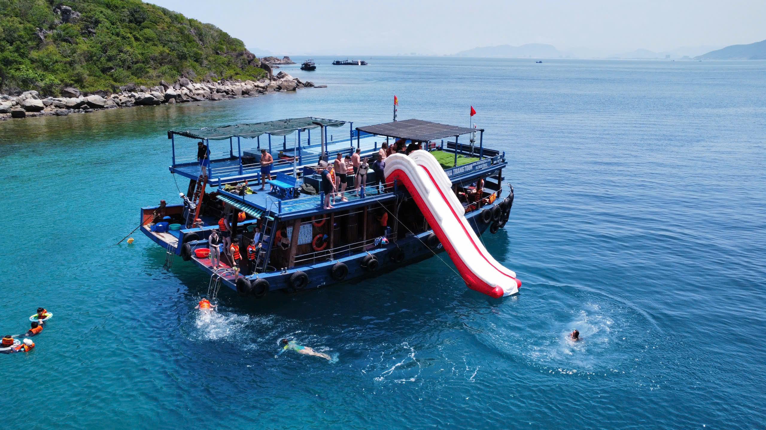 Full-Day Snorkeling Adventure in Nha Trang Bay
