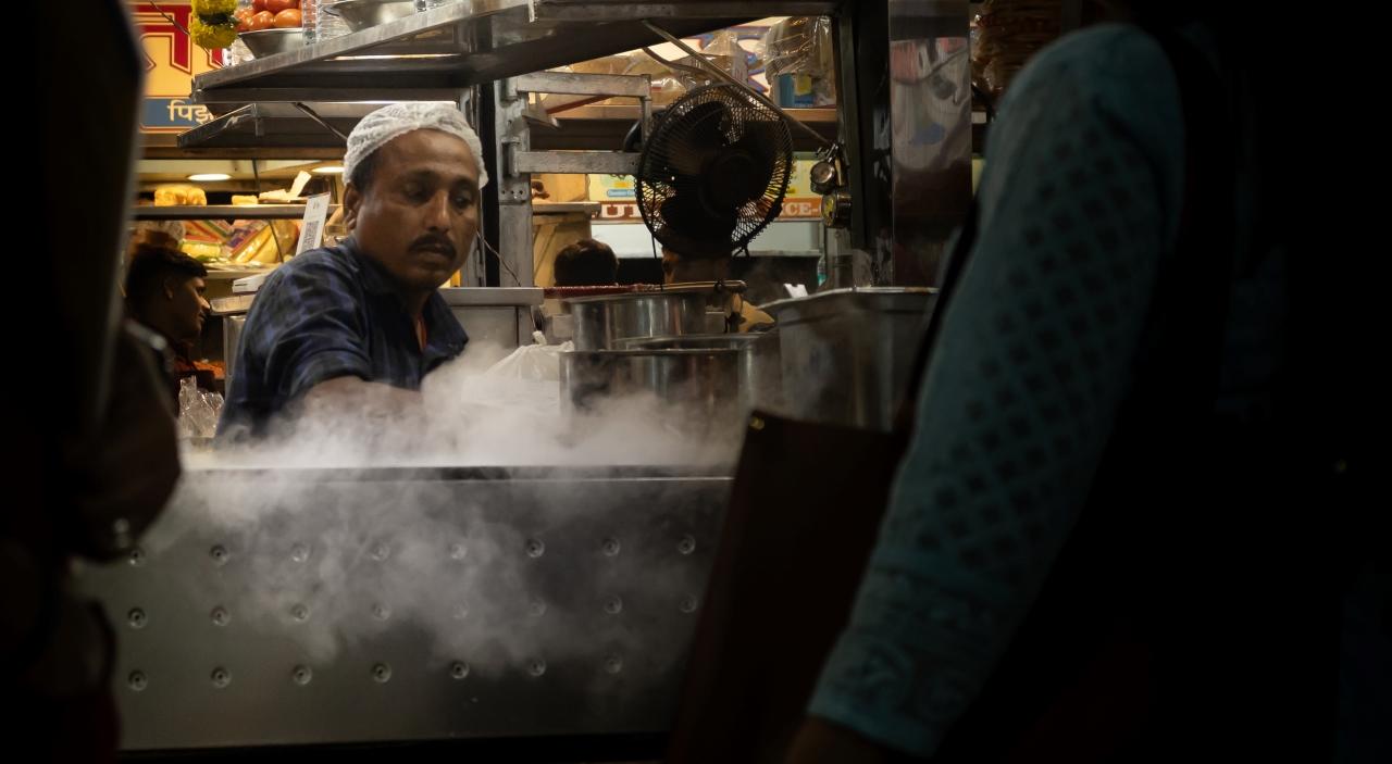 Mumbai Culinary Bazaar & Local Transport Tour