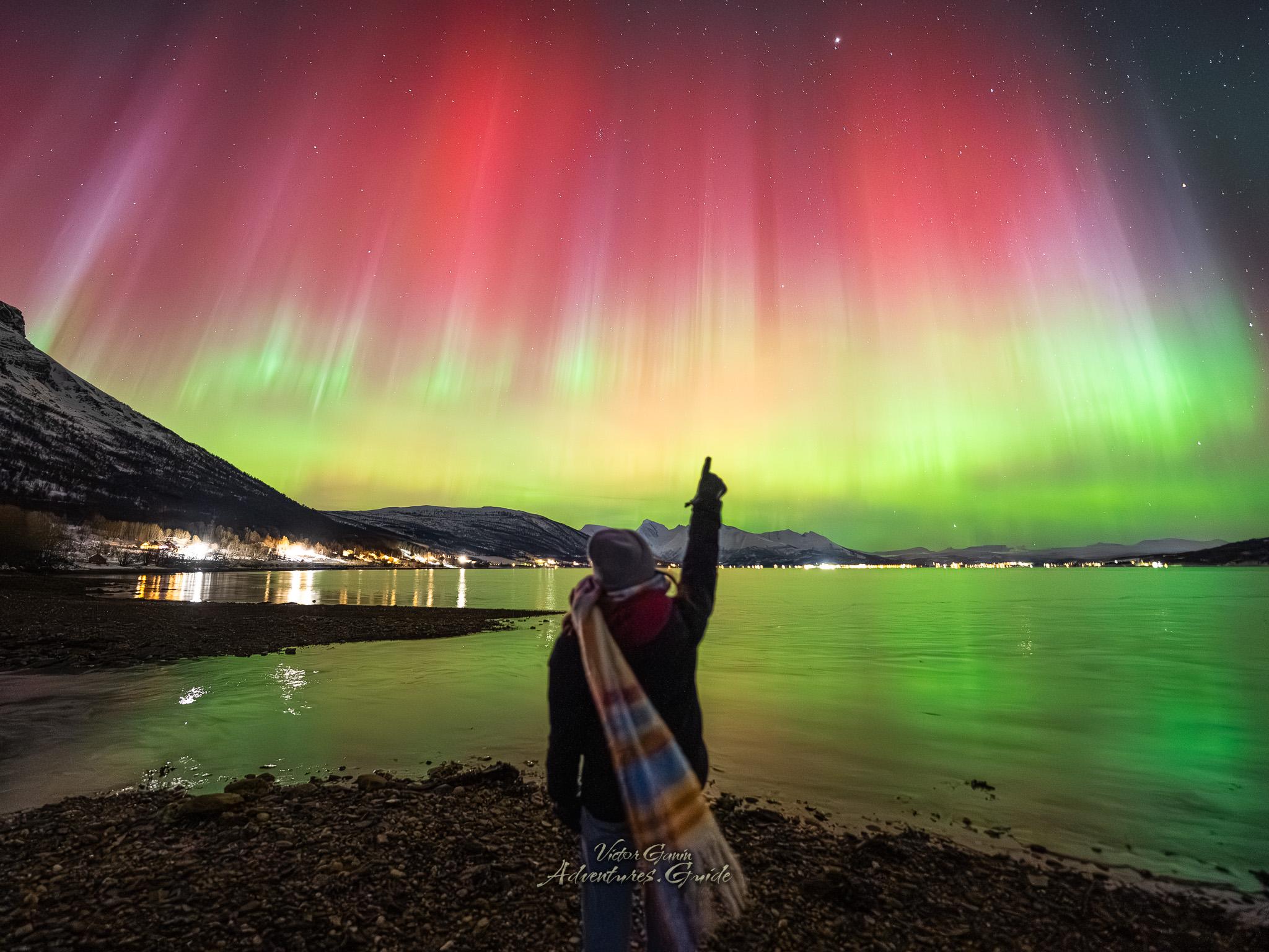 Intimate Northern Lights Hunt with Expert Photographer