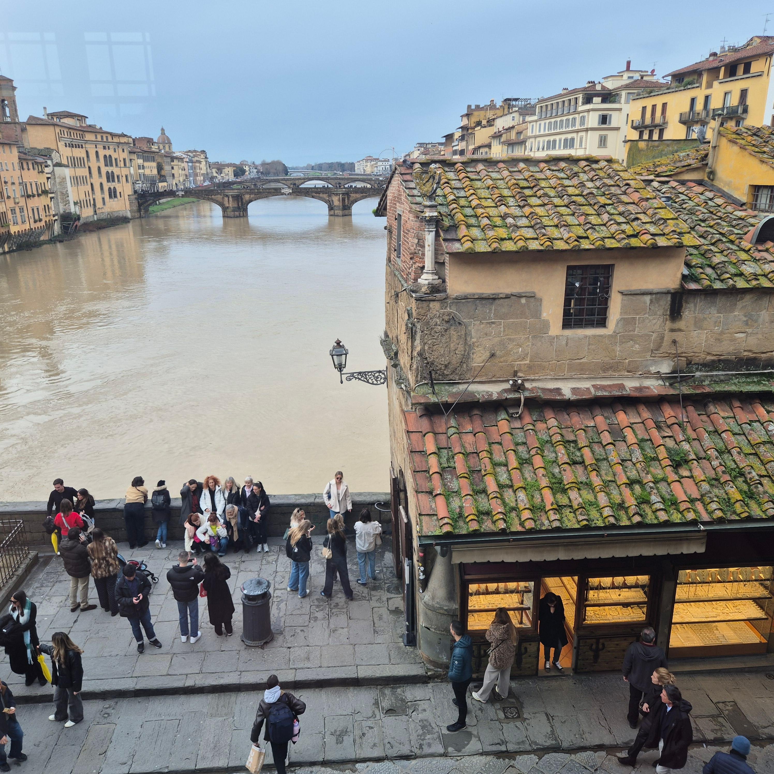 Florence: Exclusive Vasari Corridor & Uffizi Gallery Tour