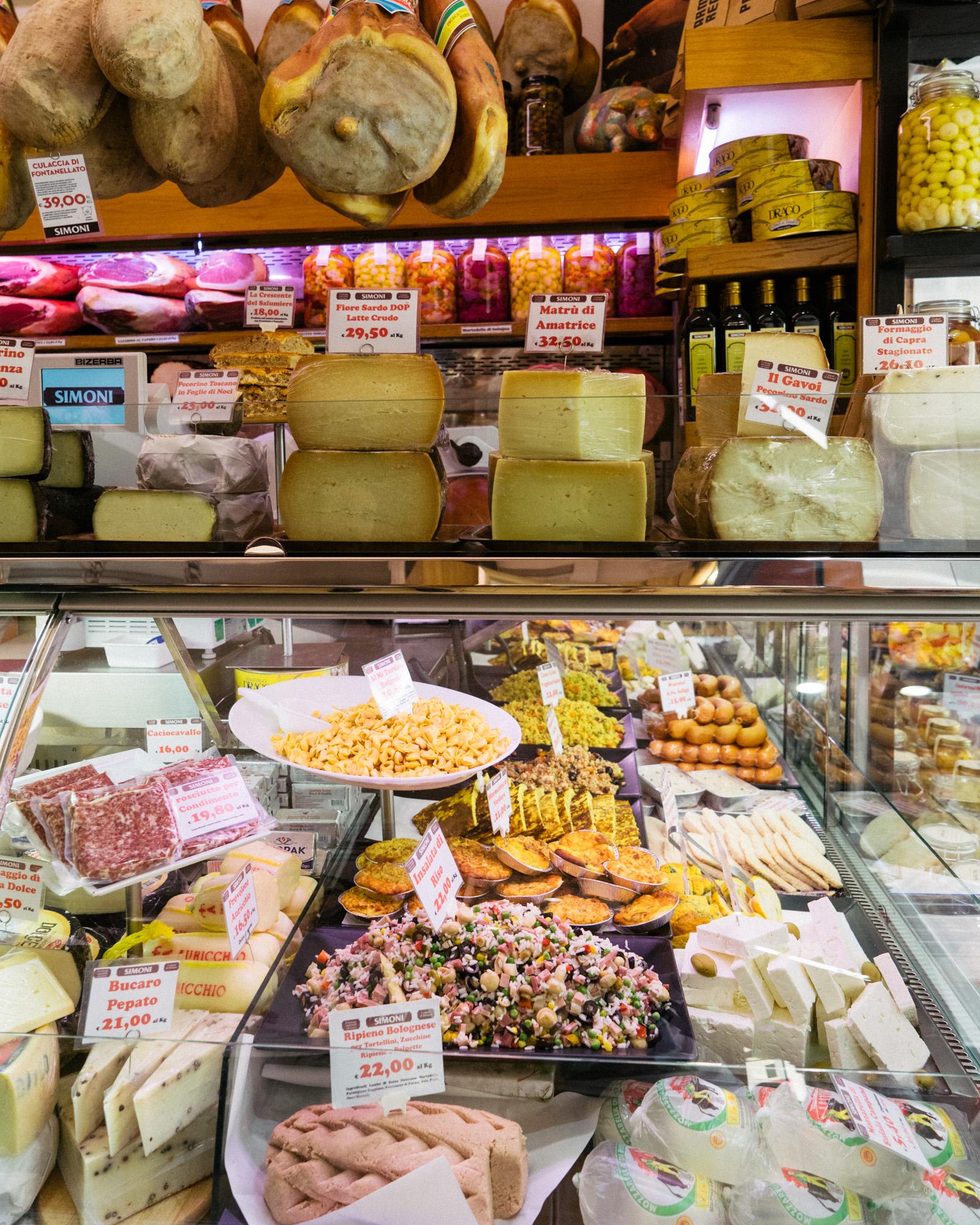 Bologna food tour — Quadrilatero market tastings and Emilia-Romagna cuisine — image 4