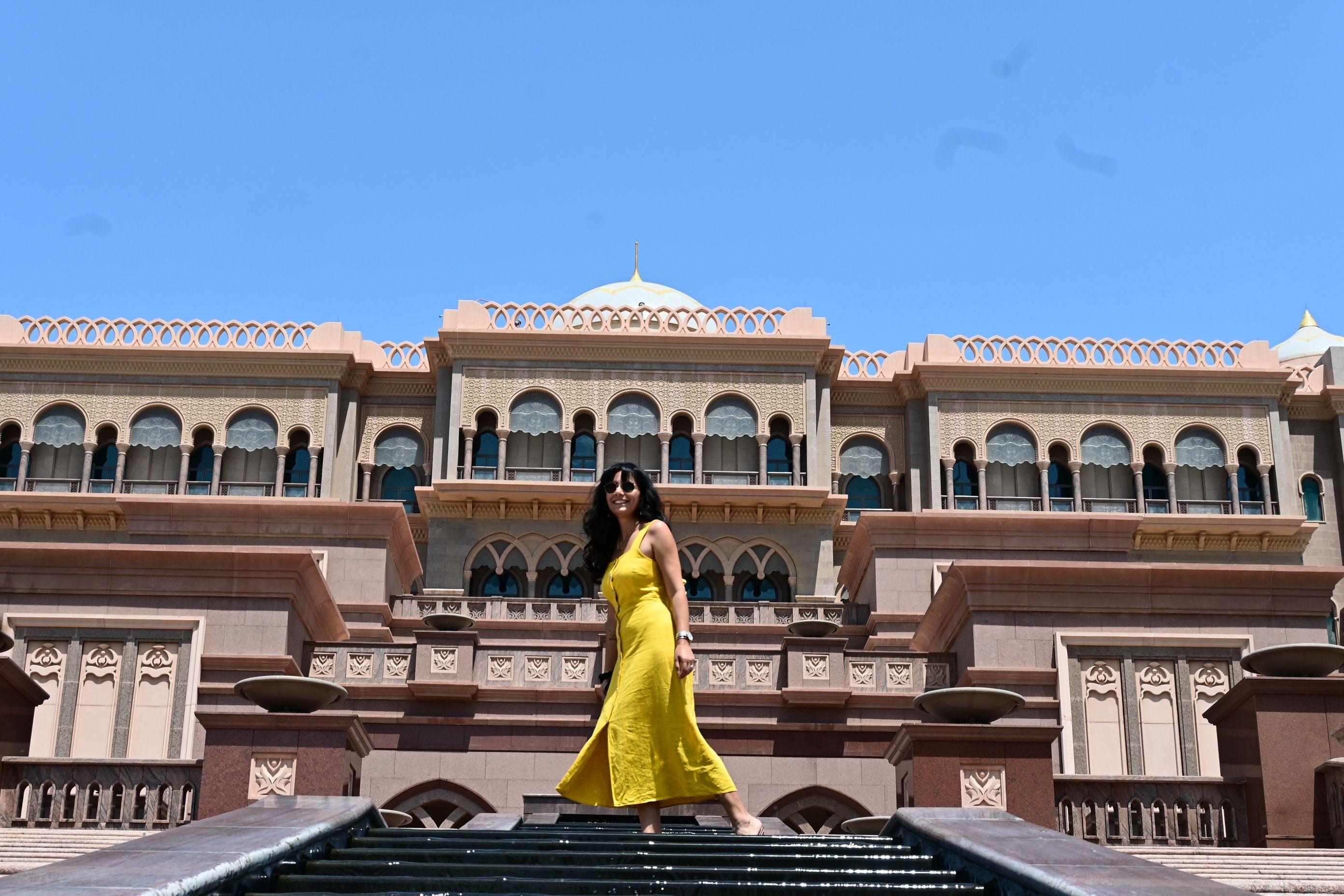 Abu Dhabi Day Trip from Dubai with Warner Bros. World Ticket