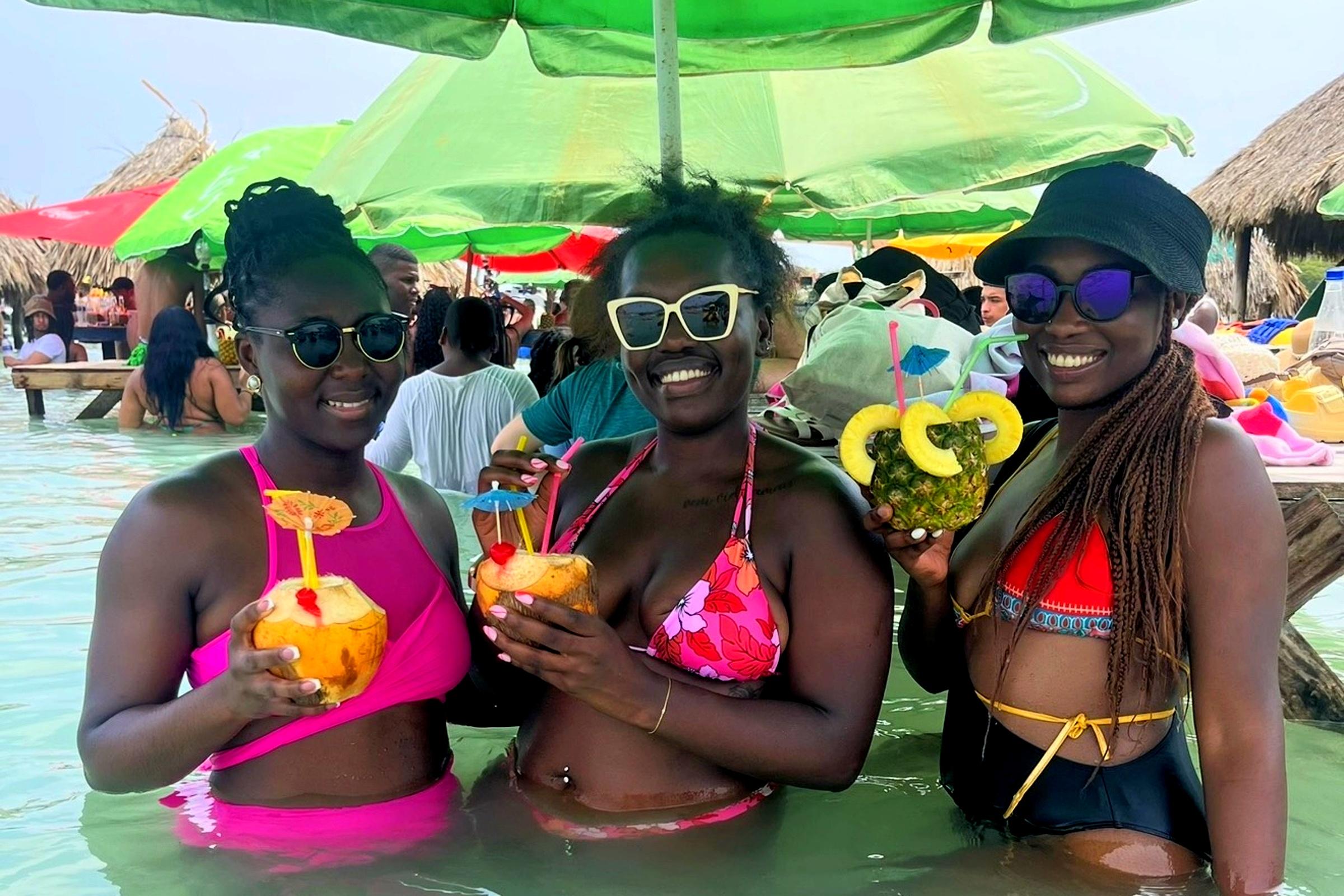 Cartagena Ultimate Island Party Cruise to Cholón
