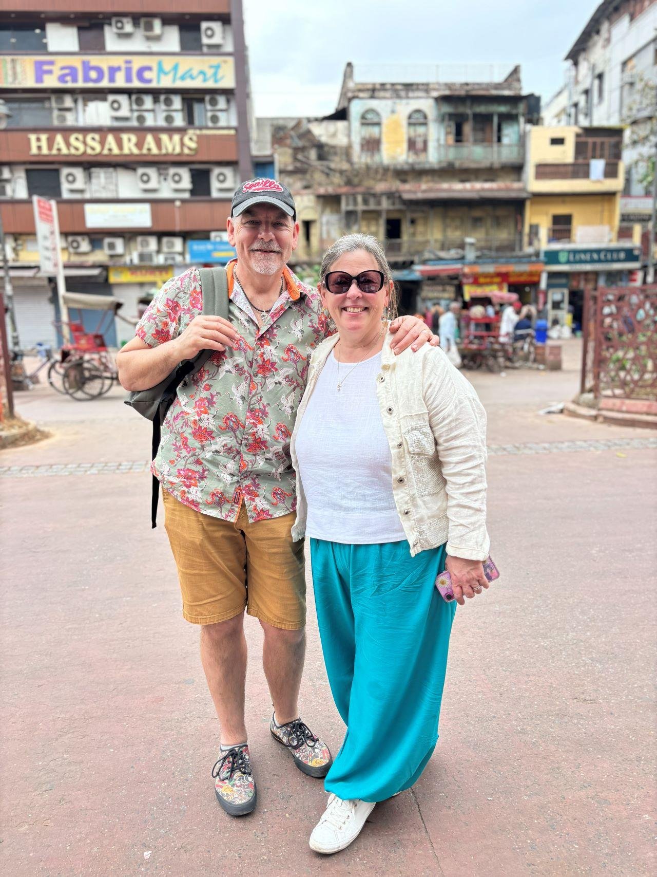 Delhi Personal Shopping Tour with Local Female Expert