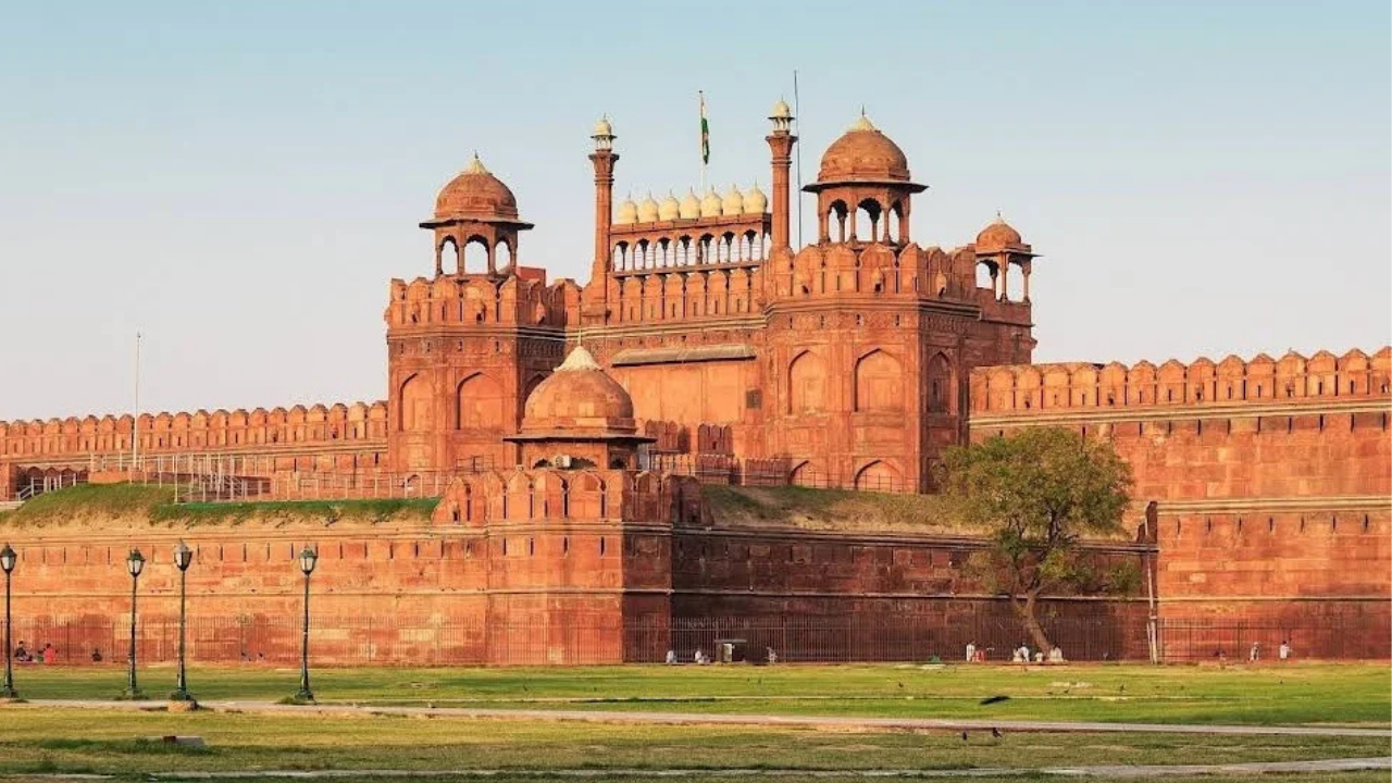 New Delhi: Red Fort Guided Tour with Entry Ticket - 2026 (Verified Reviews)