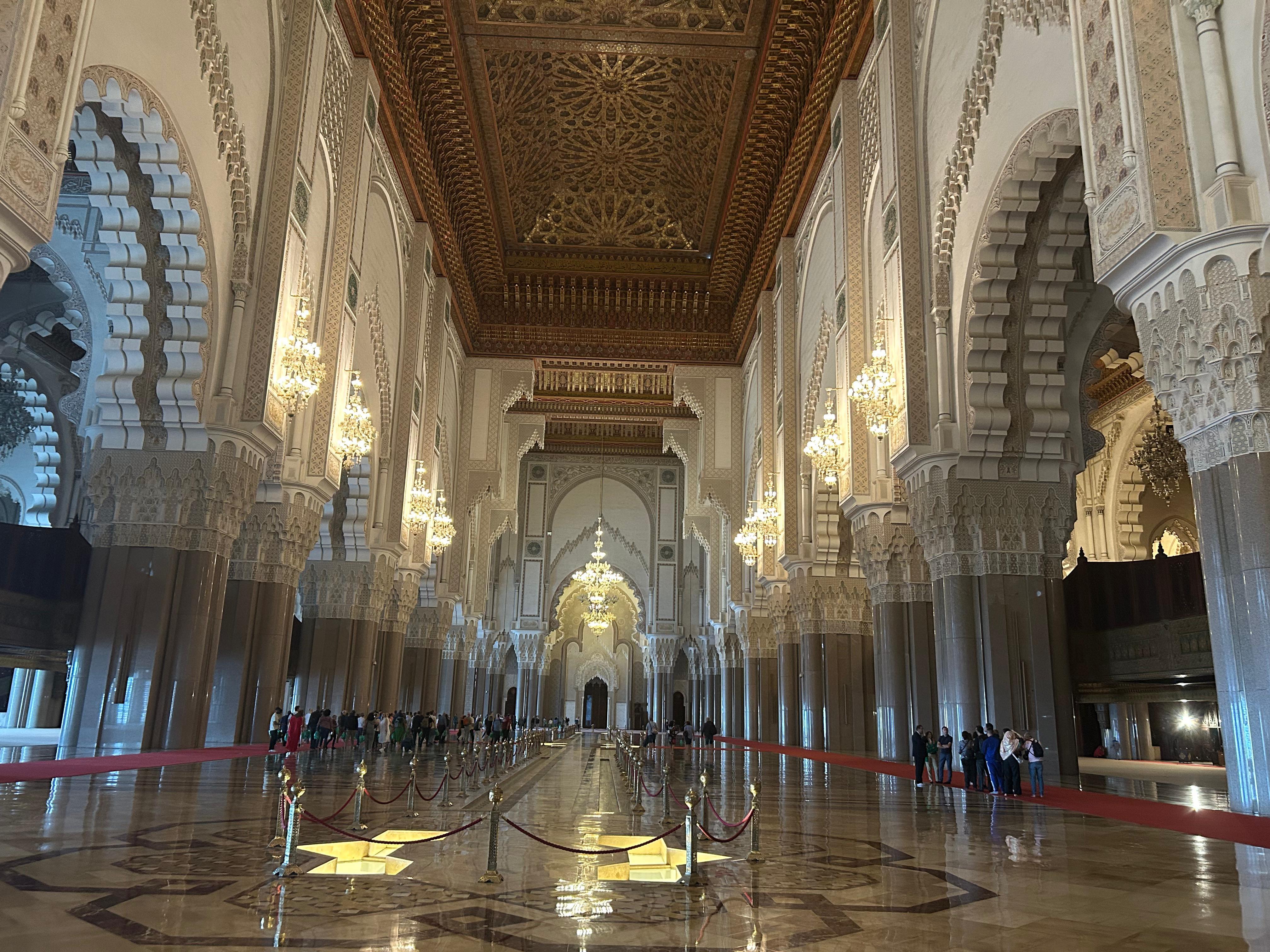 Casablanca Day Trip: Hassan II Mosque & Coastal Sightseeing from Marrakech