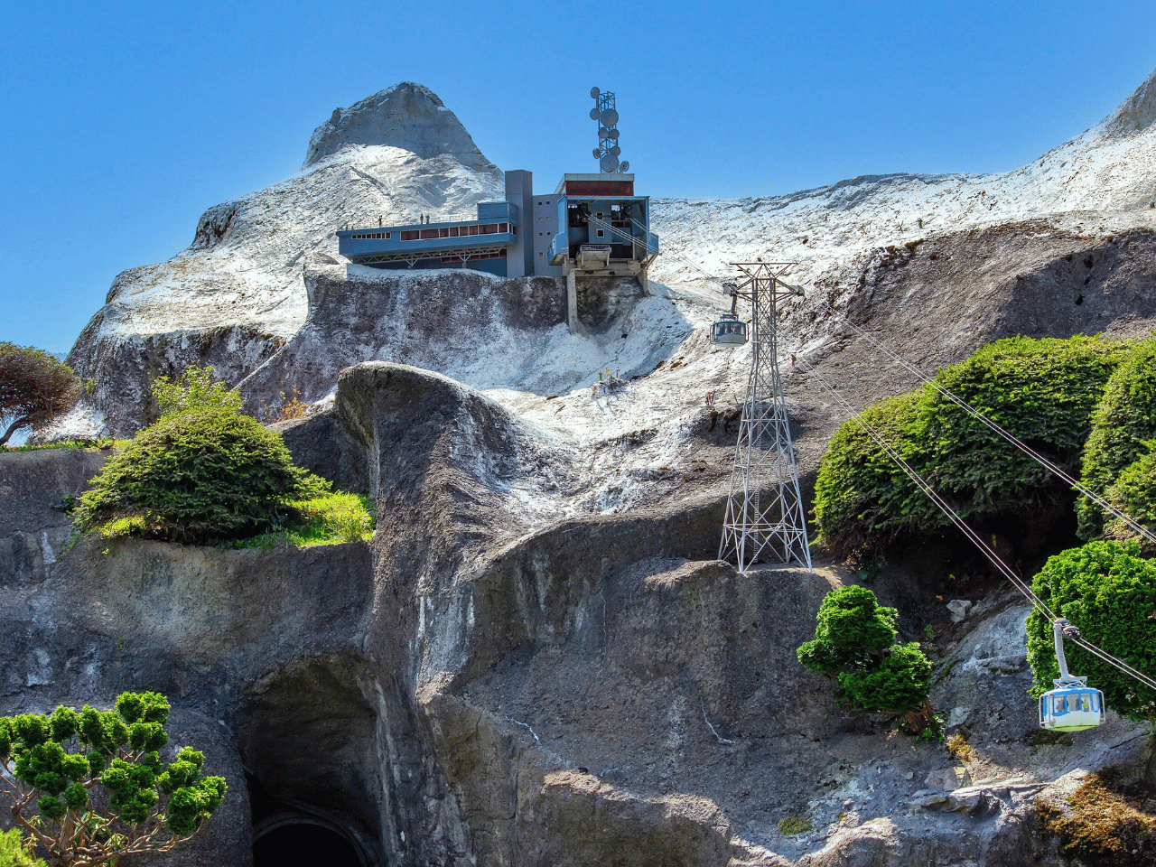 Private Alpine Excursion: Mount Titlis & Lucerne