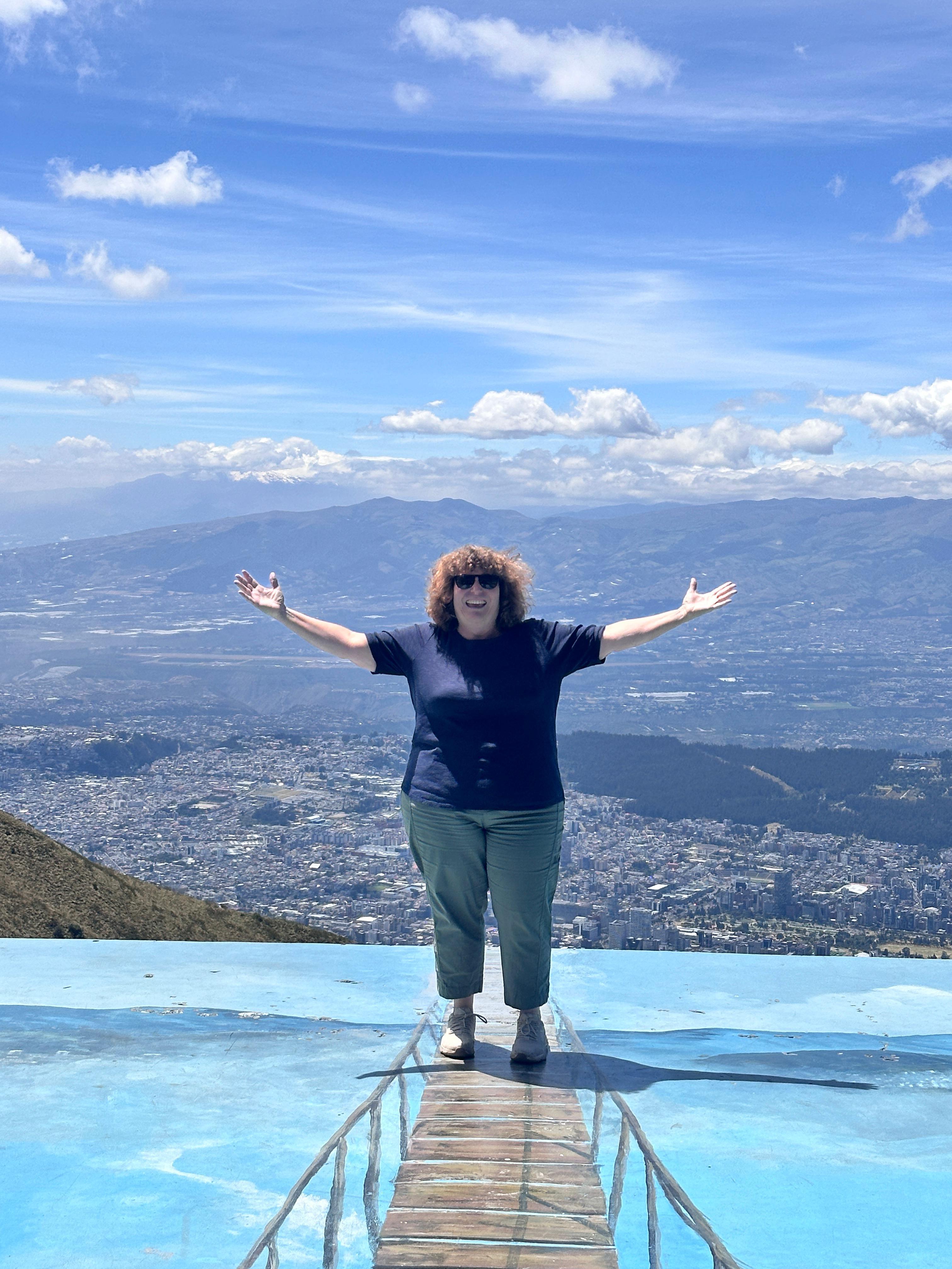 Private Quito Highlights: Colonial Center, Cable Car & Equator