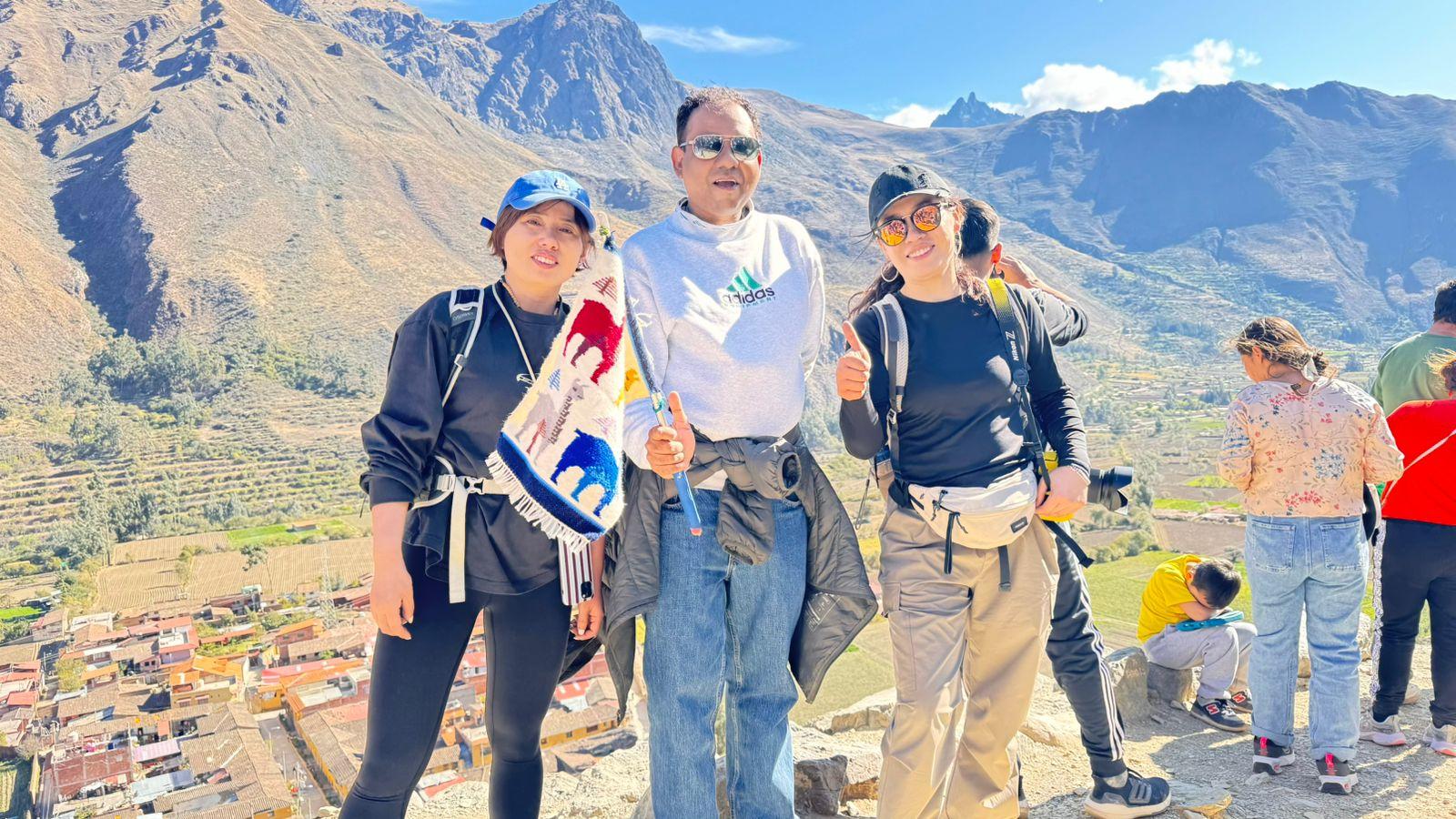 Sacred Valley Full-Day Tour: Inca Ruins, Salt Mines & Local Markets