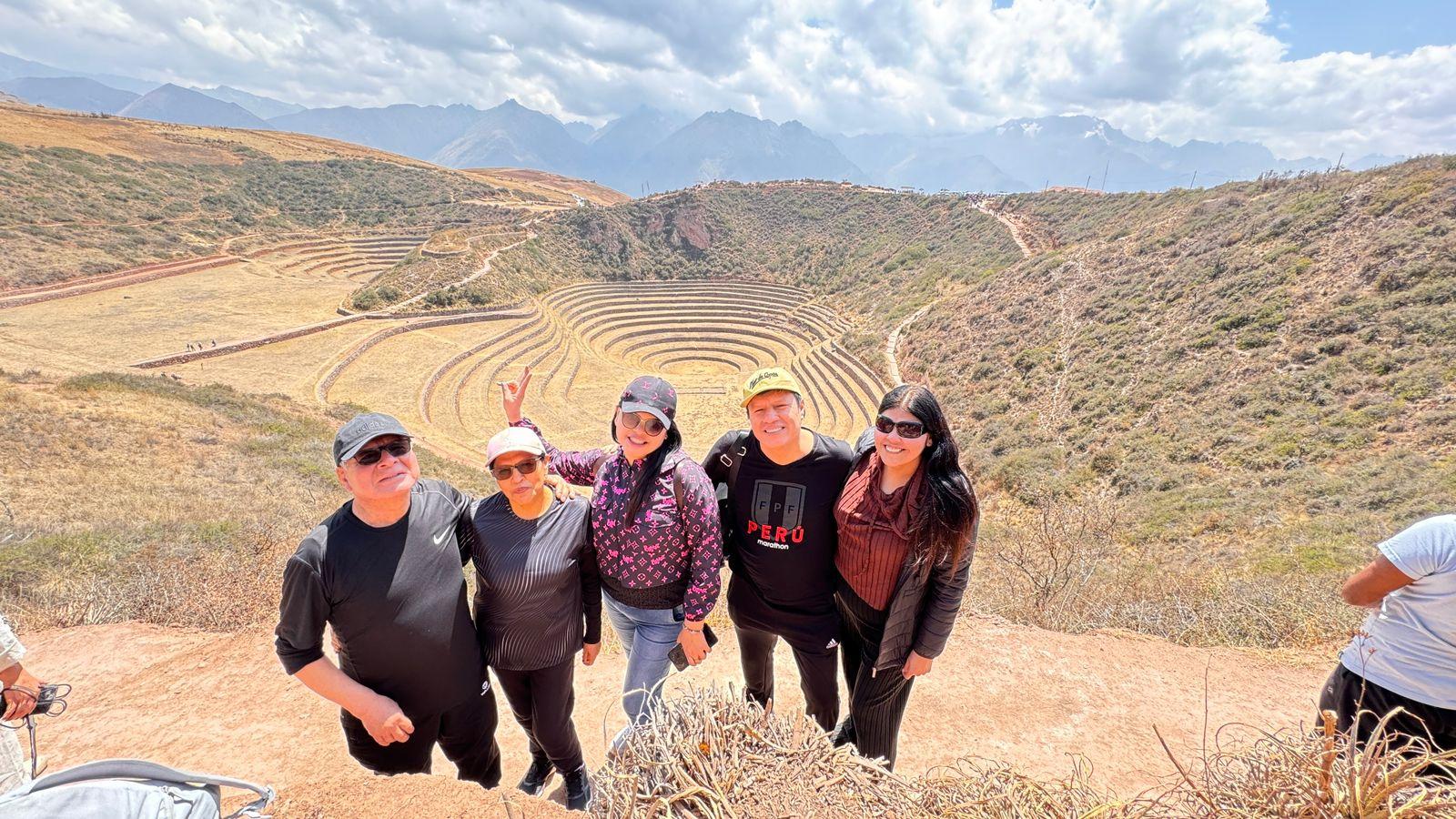 Sacred Valley Full-Day Tour: Inca Ruins, Salt Mines & Local Markets