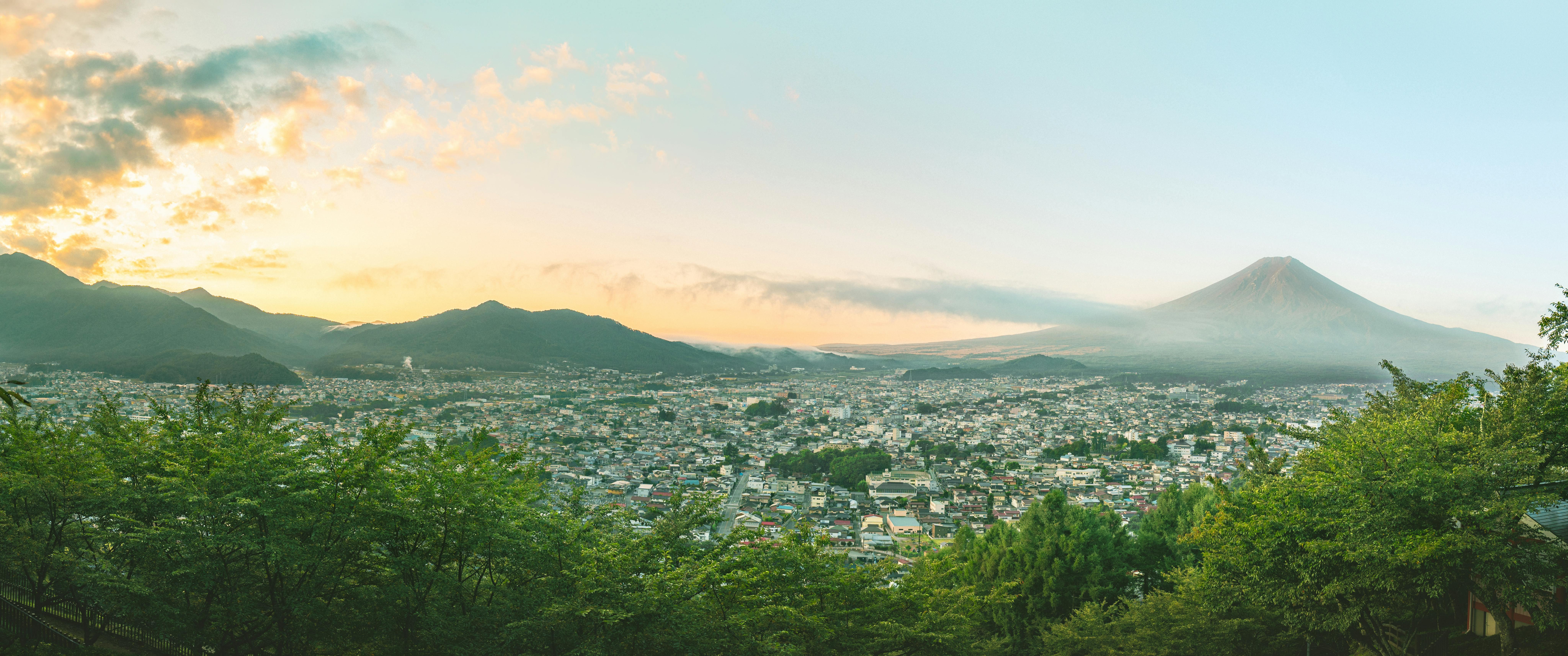 Private Mt. Fuji & Hakone Custom Chauffeur Tour