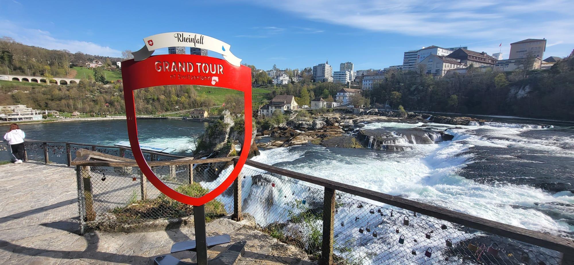 Zurich Old Town & Rhine Falls Private Tour with Boat Ride