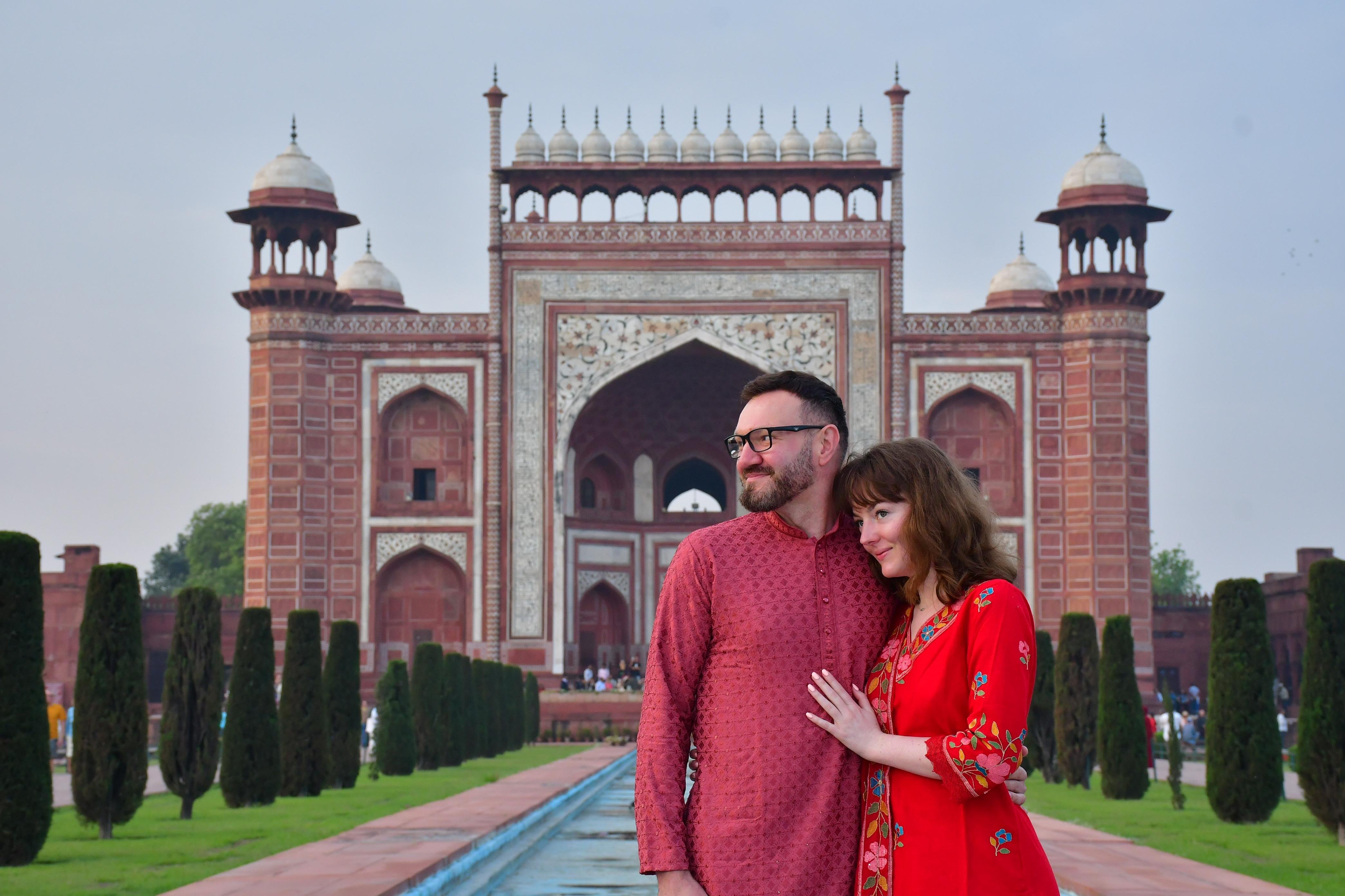 Agra Private Taj Mahal Photoshoot with Entry Ticket