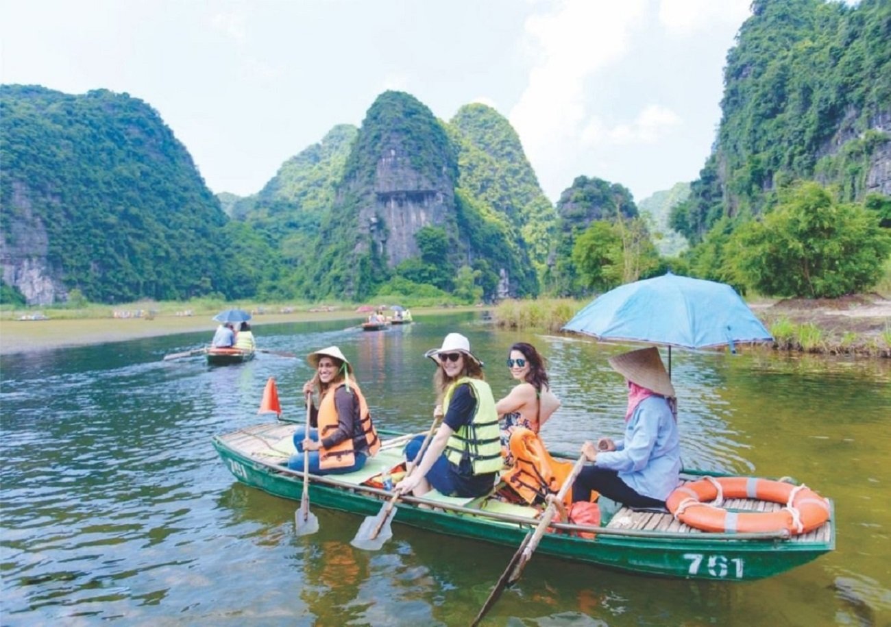3-Day Ninh Binh, Ha Long & Lan Ha Bay 5-Star Cruise from Hanoi